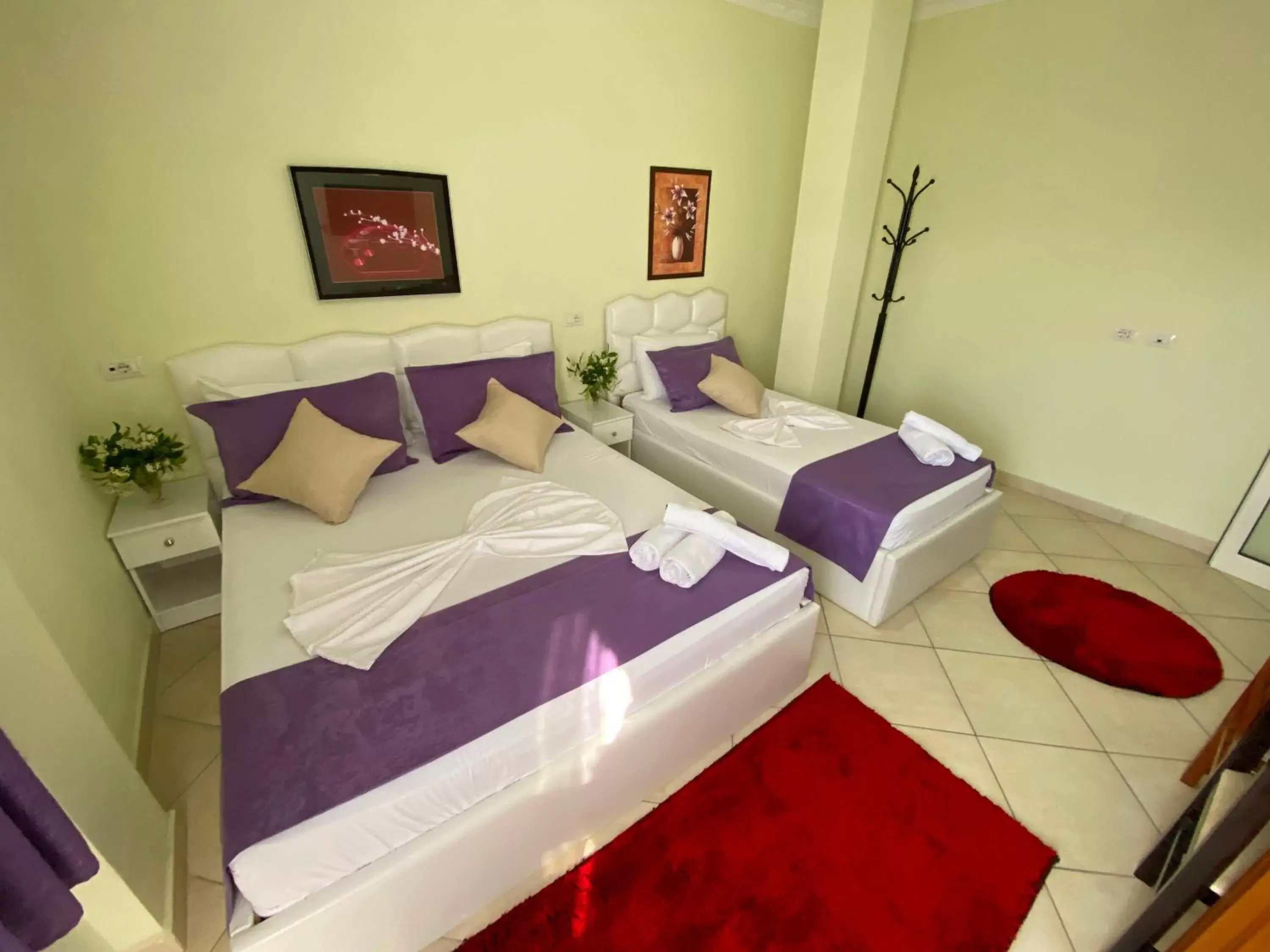 Bed in Hotel Bicaj