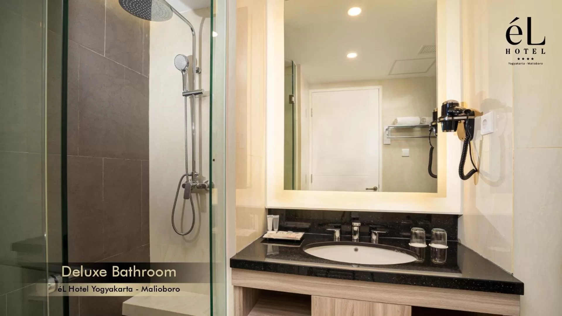 Bathroom in eL Hotel Yogyakarta Malioboro