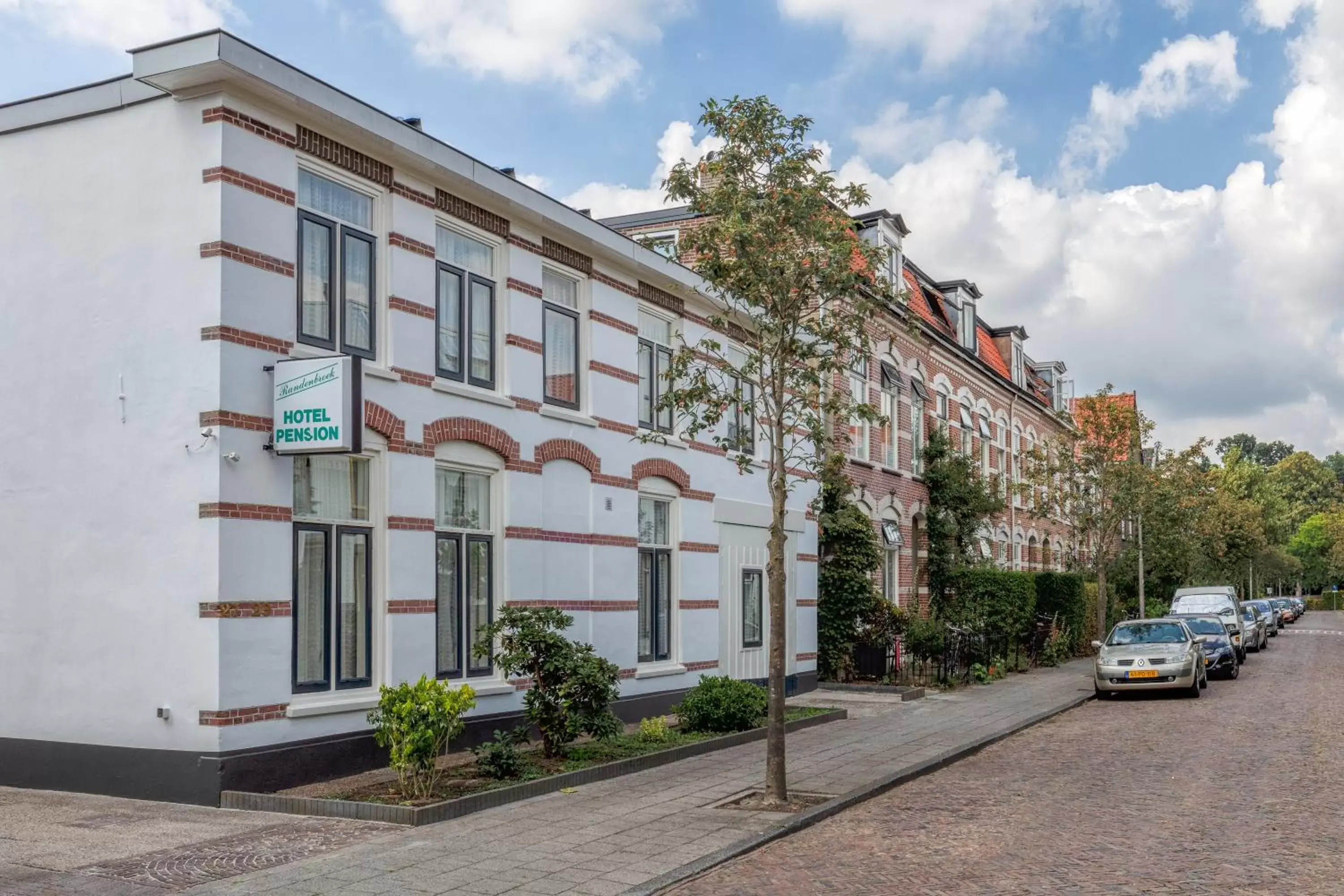 Property Building in Hotel Randenbroek