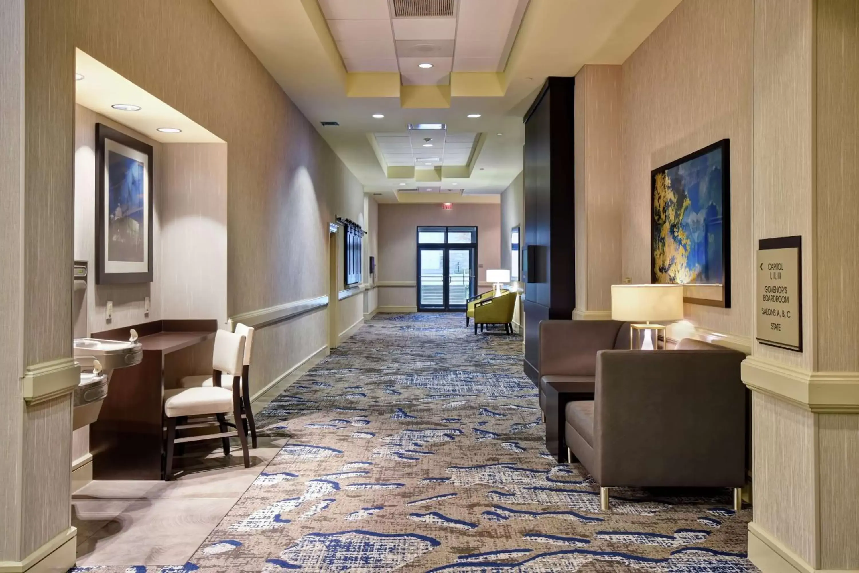 Meeting/conference room, Lobby/Reception in Embassy Suites Montgomery - Hotel & Conference Center