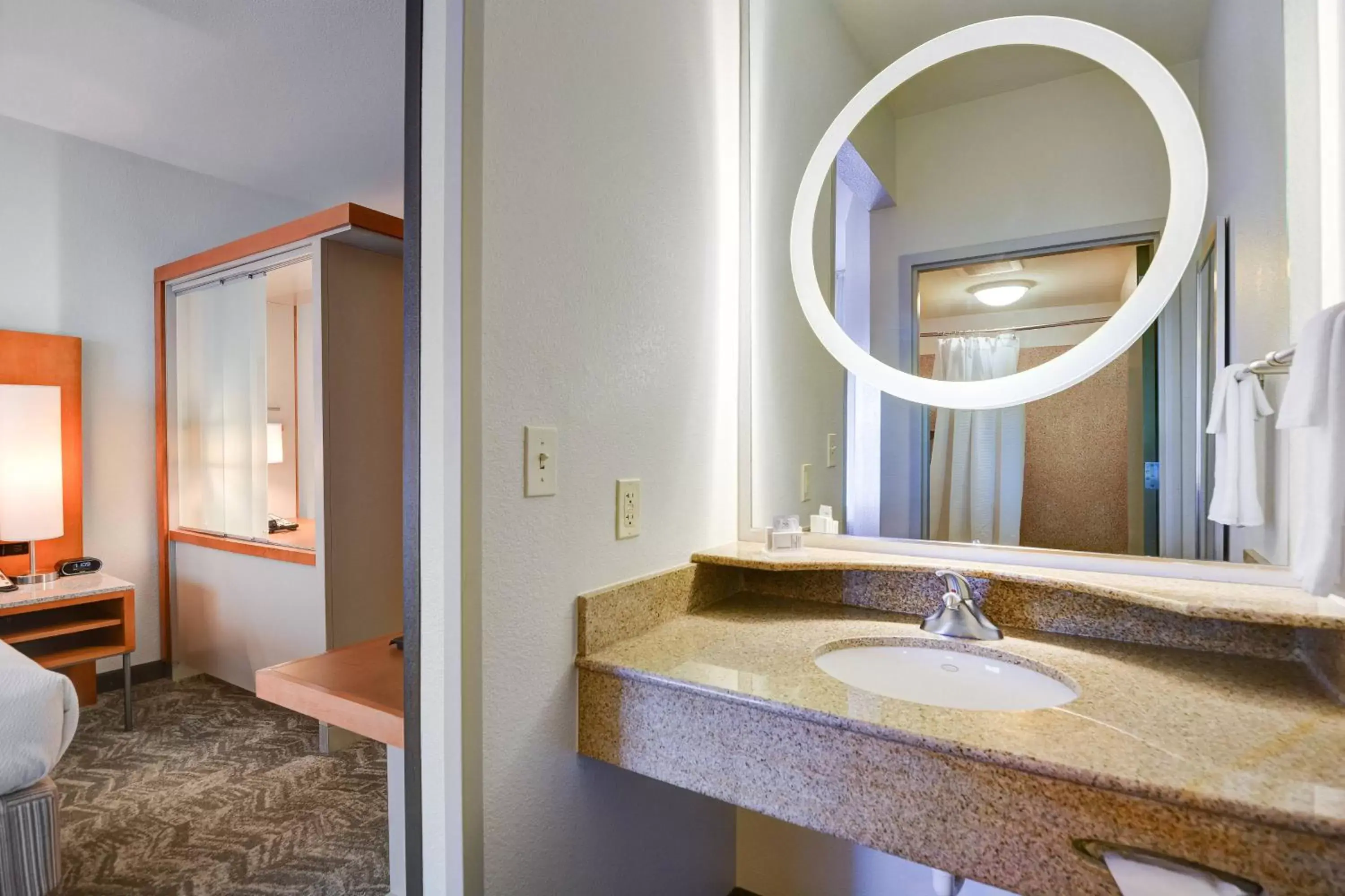 Bathroom in SpringHill Suites Shreveport-Bossier City/Louisiana Downs