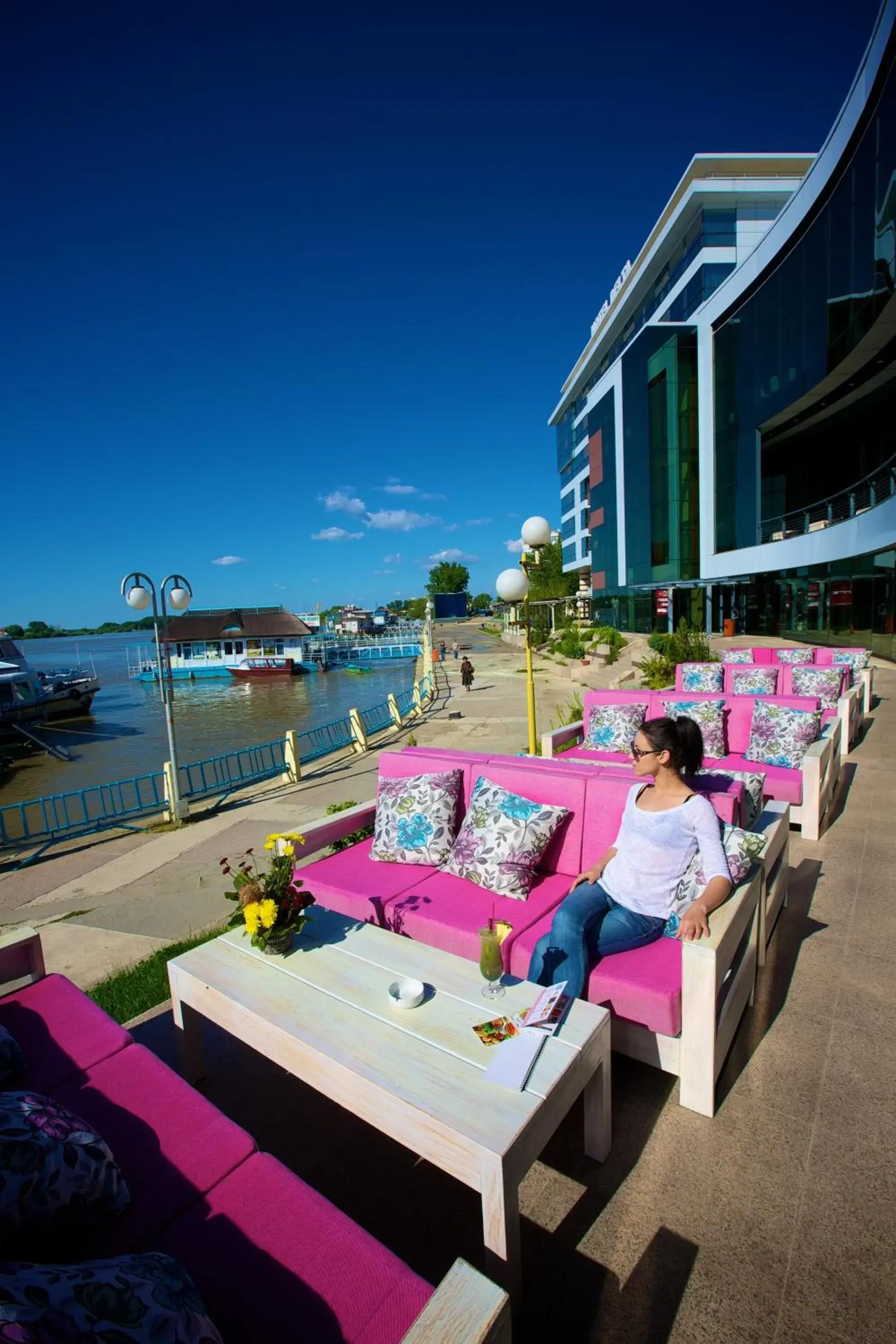 Lounge or bar in Hotel Delta 4