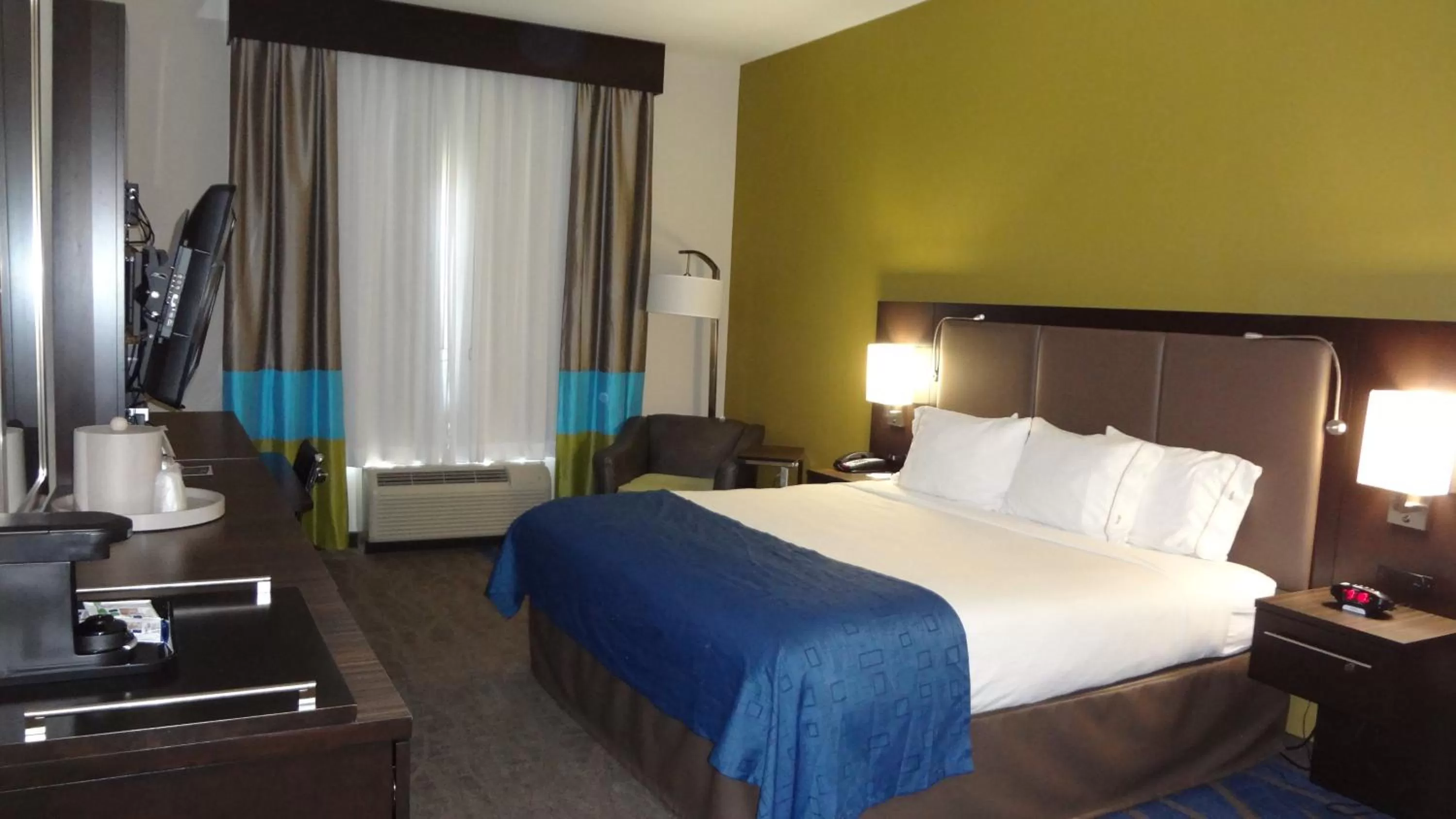 Photo of the whole room in Holiday Inn Express El Reno by IHG
