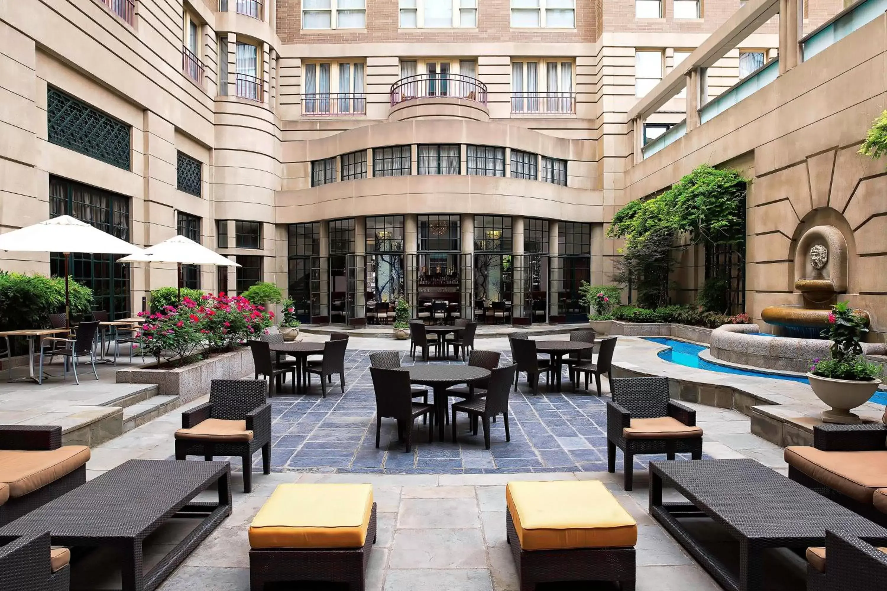 Property building, Restaurant/Places to Eat in Westin Georgetown, Washington D.C.