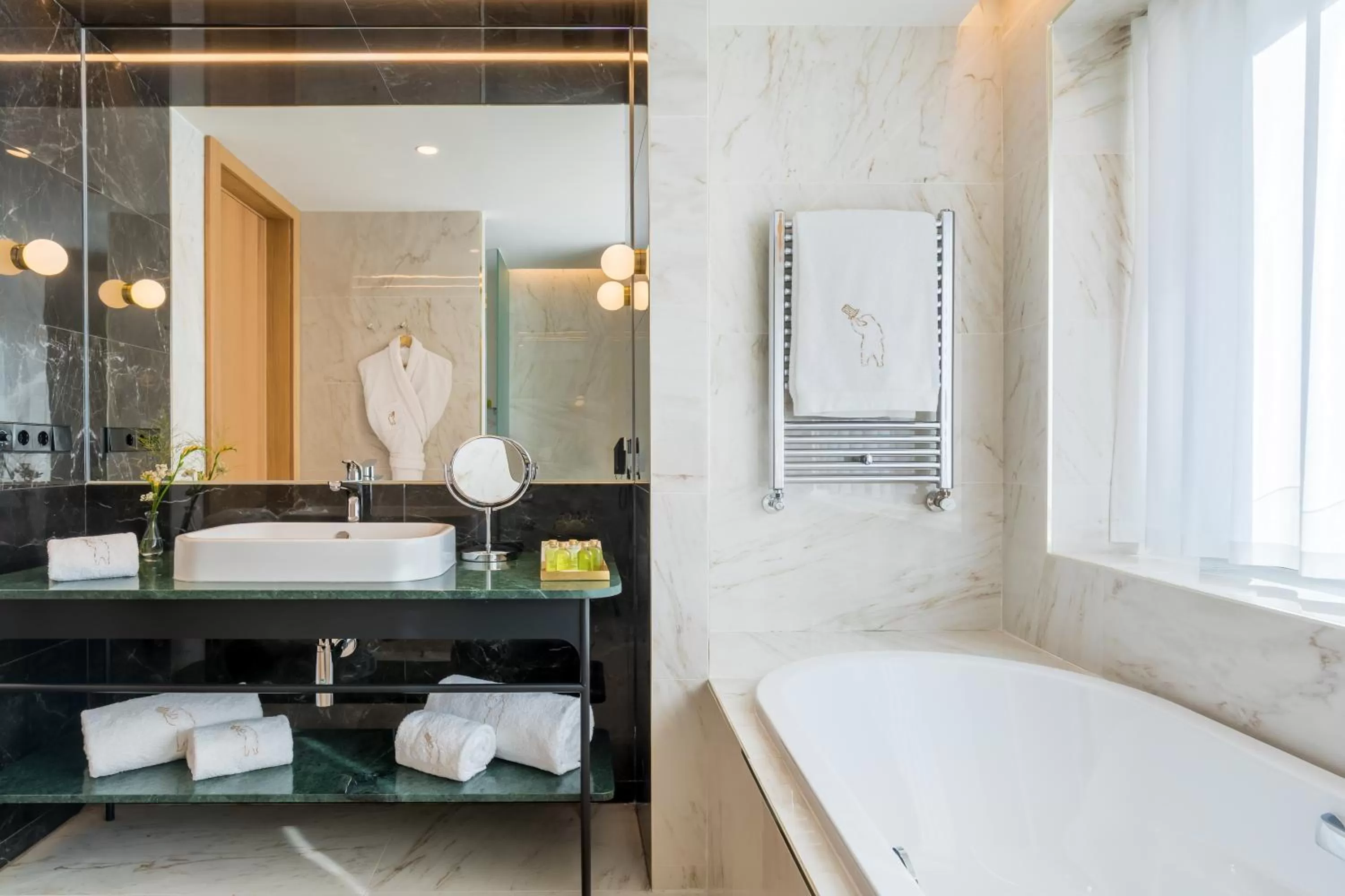 Bathroom in Barceló Torre de Madrid