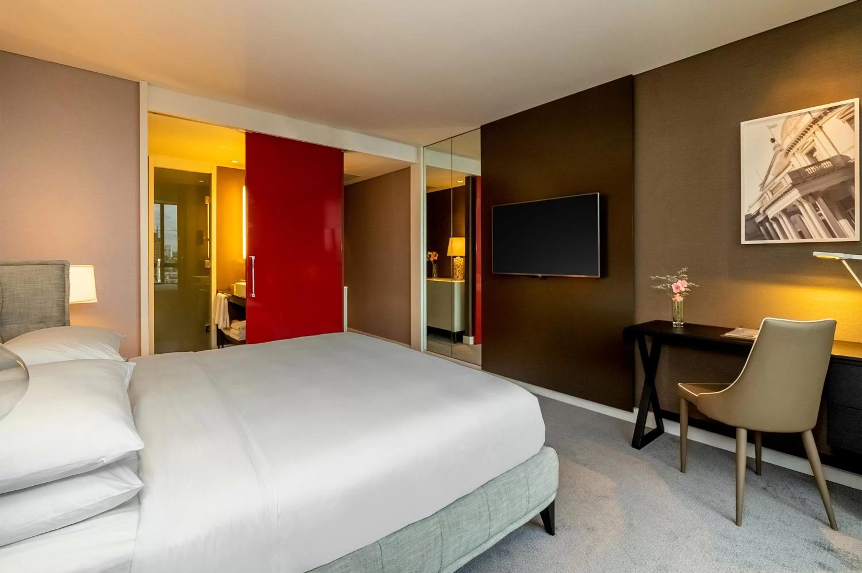 Bedroom, Bed in Hyatt Centric Montevideo