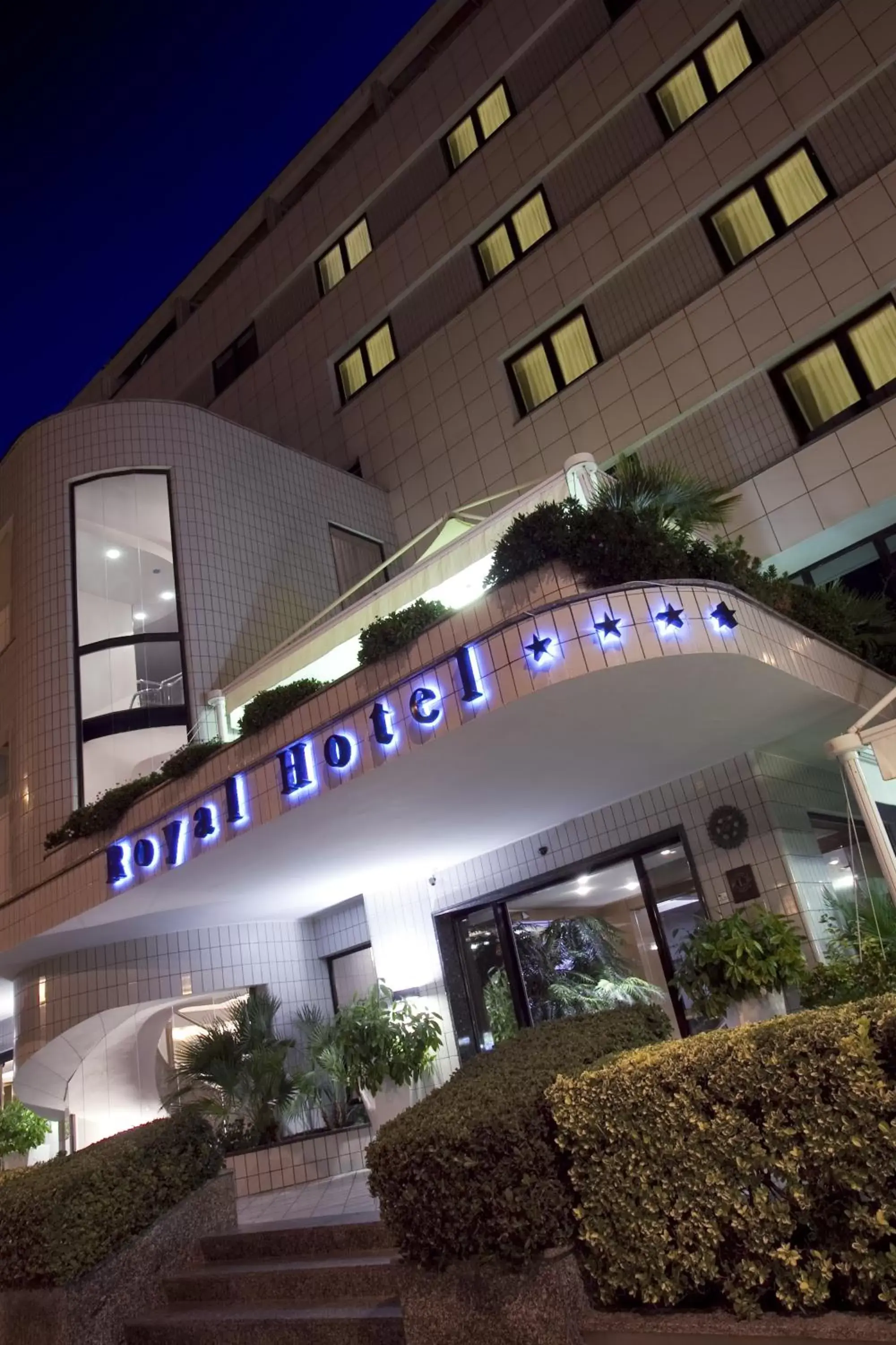 Facade/entrance, Property Building in Hotel Royal