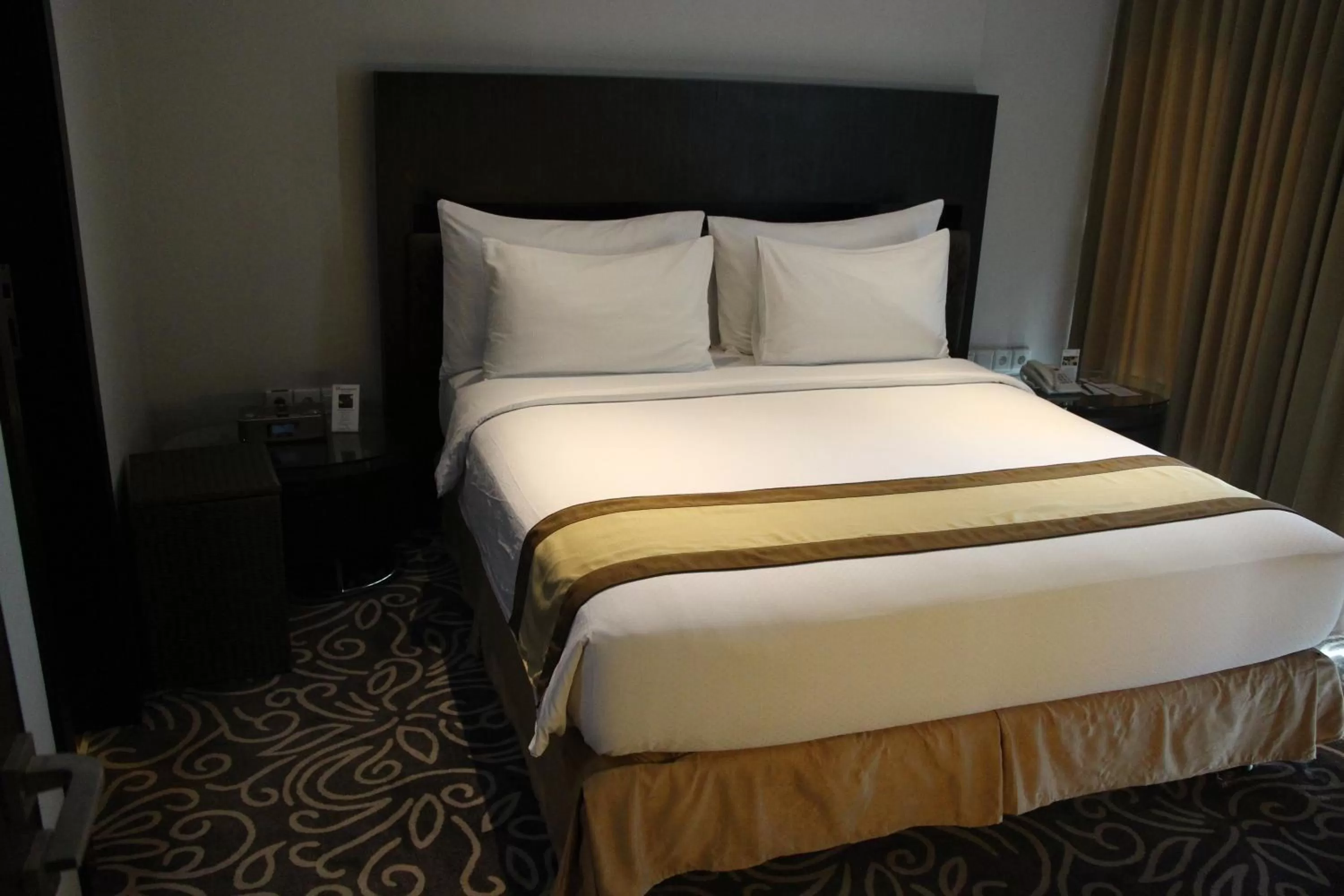Bedroom, Bed in Swiss-Belhotel Balikpapan