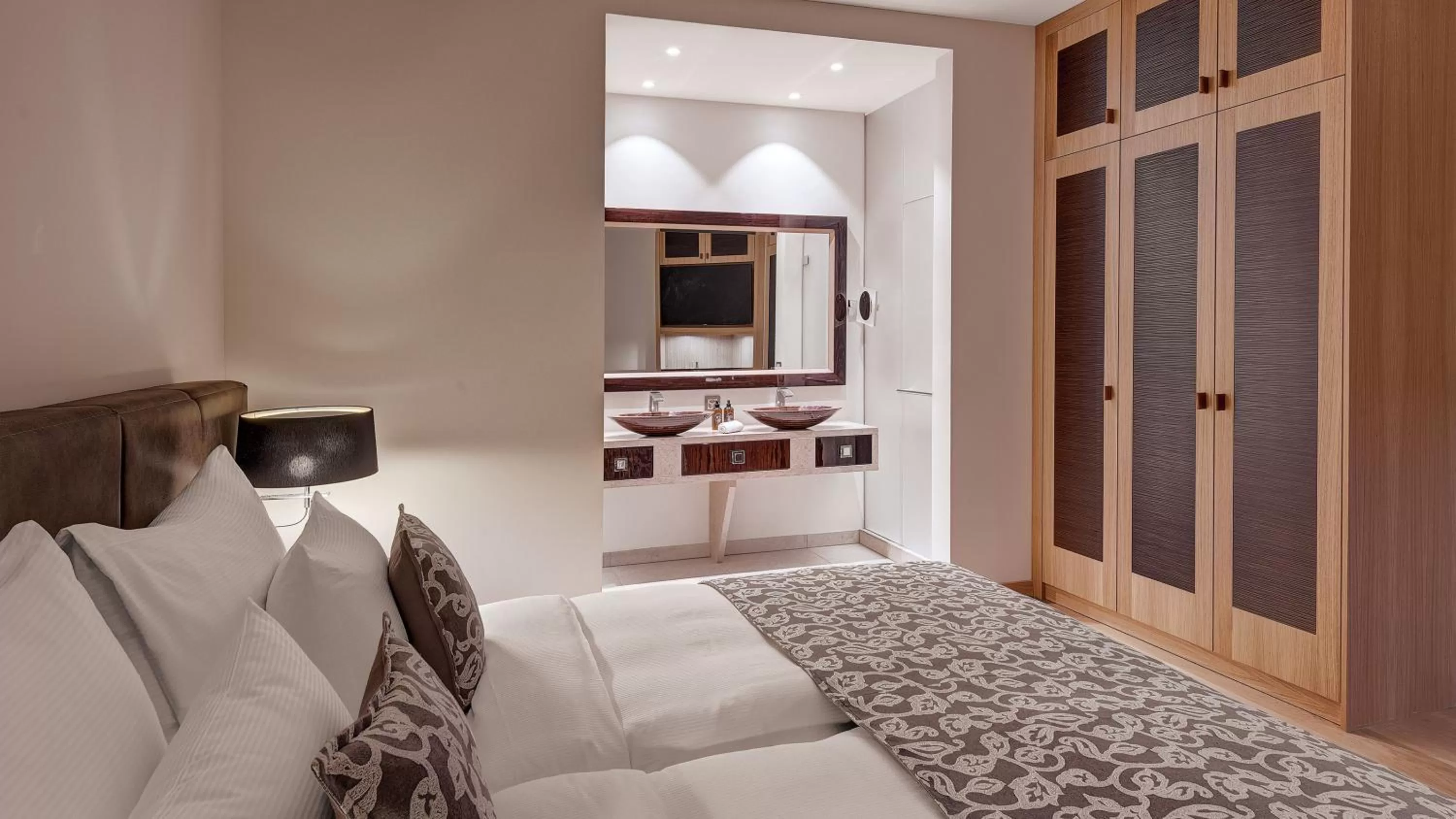 Bed in Hotel Alte Post Bonaduz