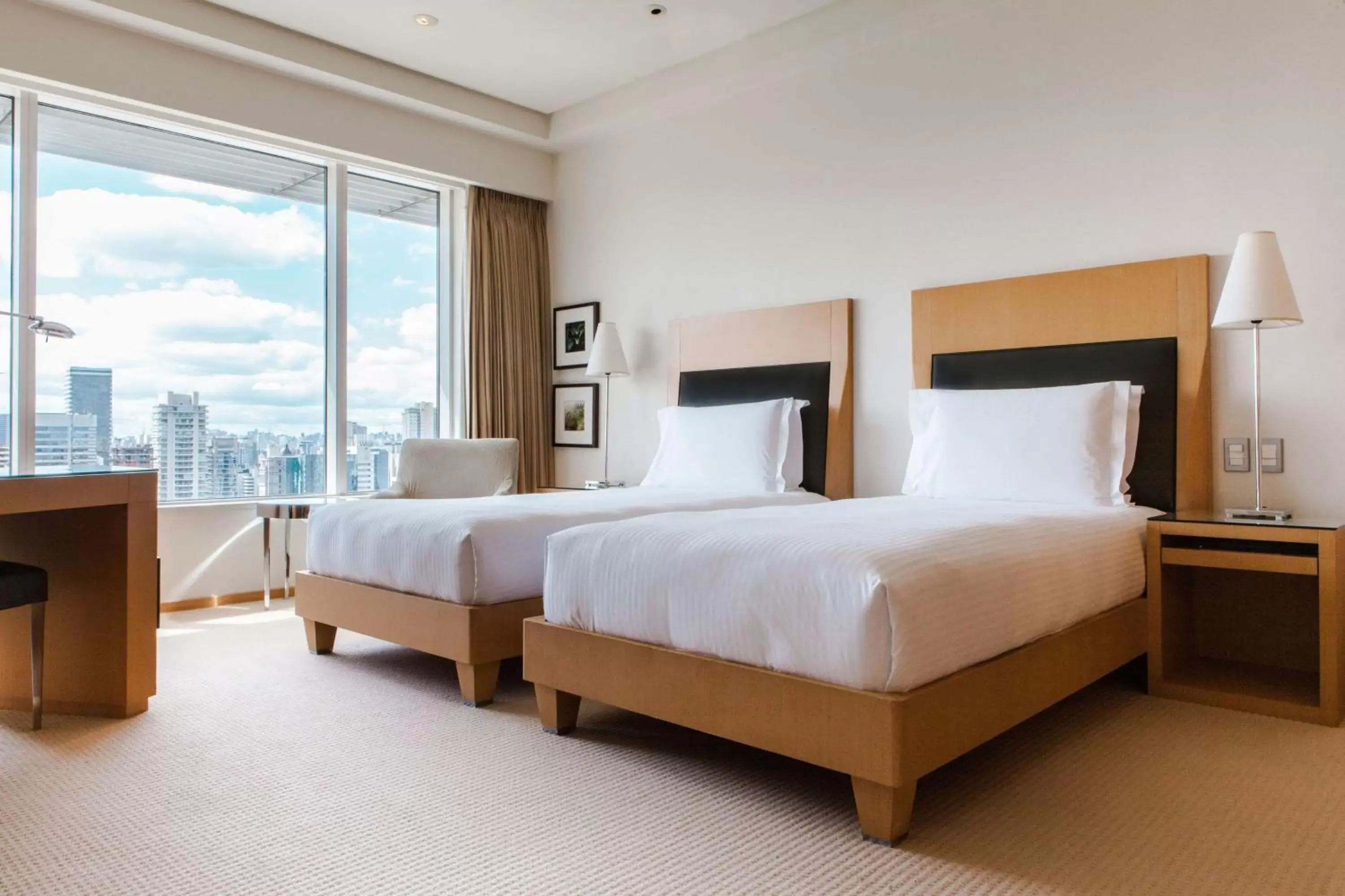 Photo of the whole room, Bed in Grand Hyatt São Paulo