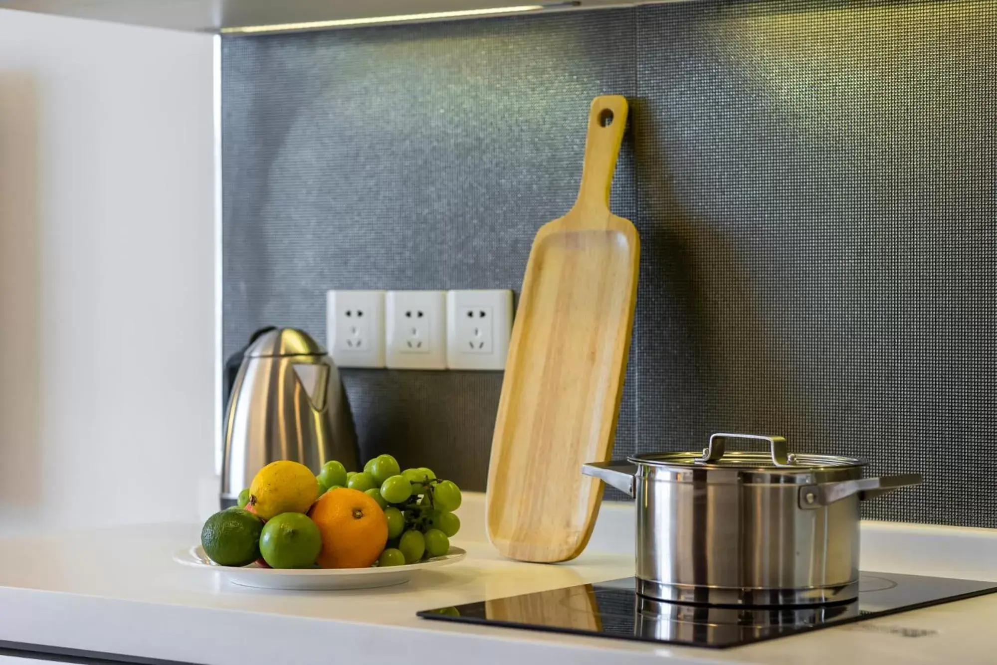 Property building in Starr Hotel Shanghai (Shanghai Railway Station) Property building in Starr Hotel Shanghai (Shanghai Railway Station)