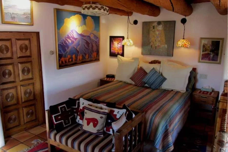 La Dona Luz Inn an Historic B&B