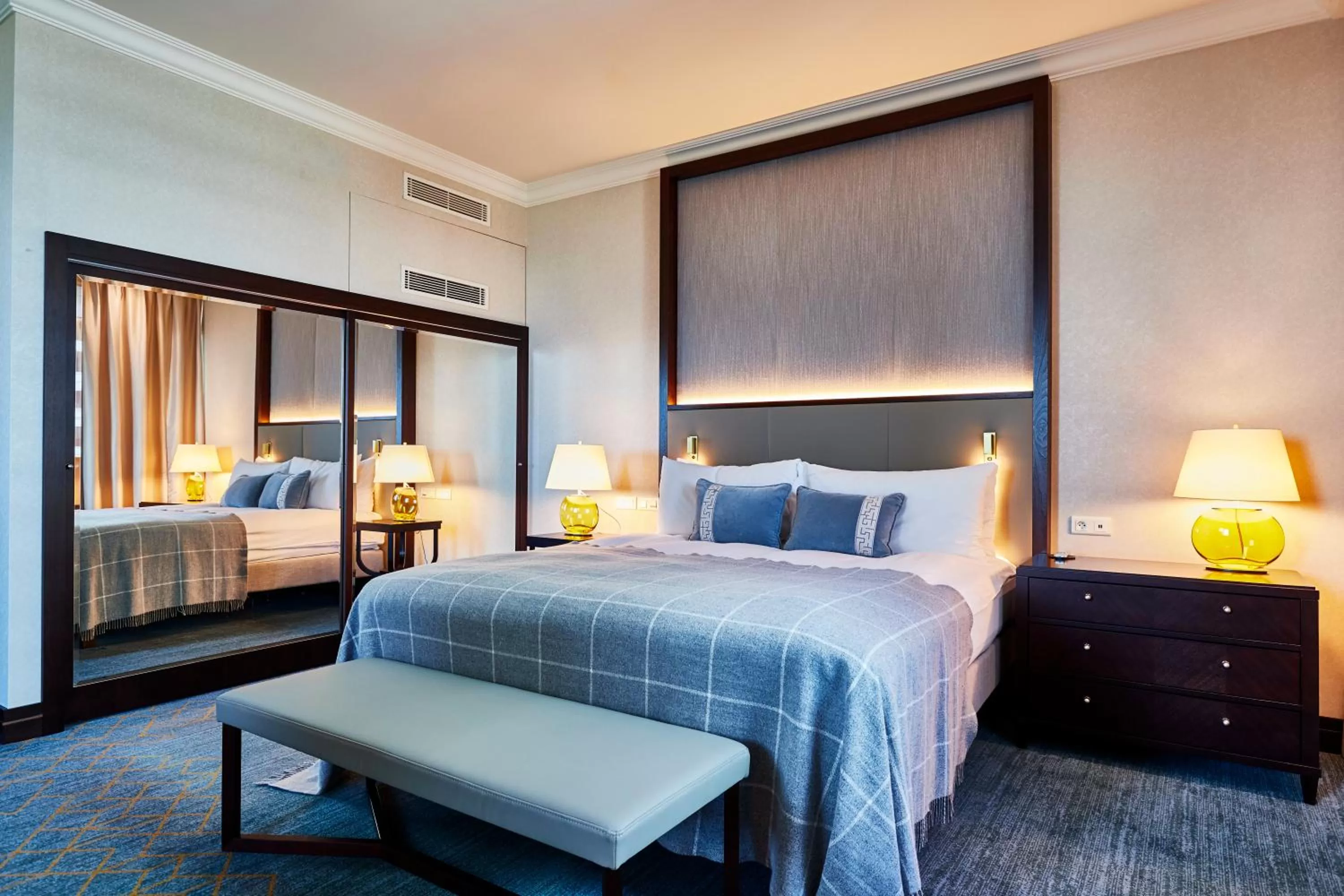 Photo of the whole room, Bed in InterContinental Warszawa by IHG