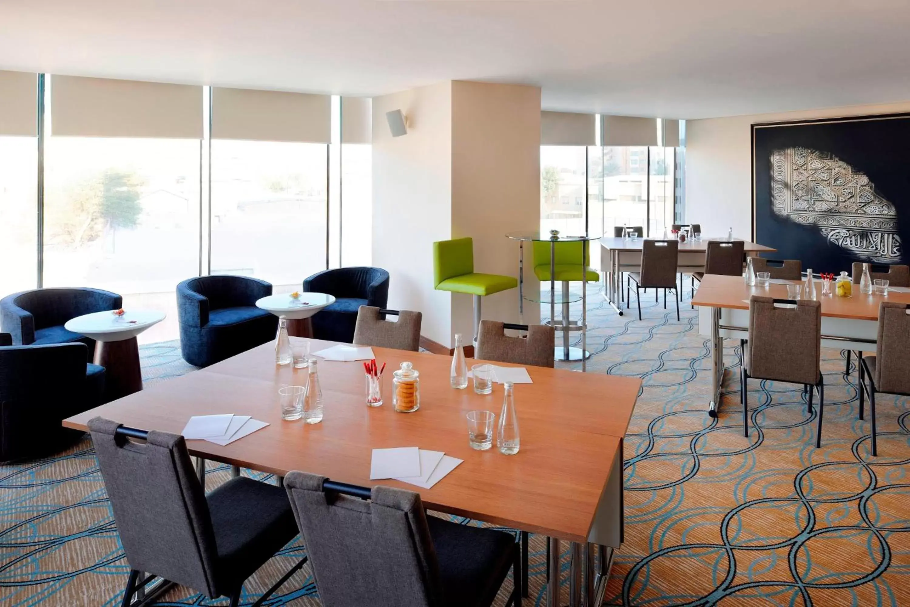 Meeting/conference room, Restaurant/Places to Eat in Residence Inn by Marriott Kuwait City