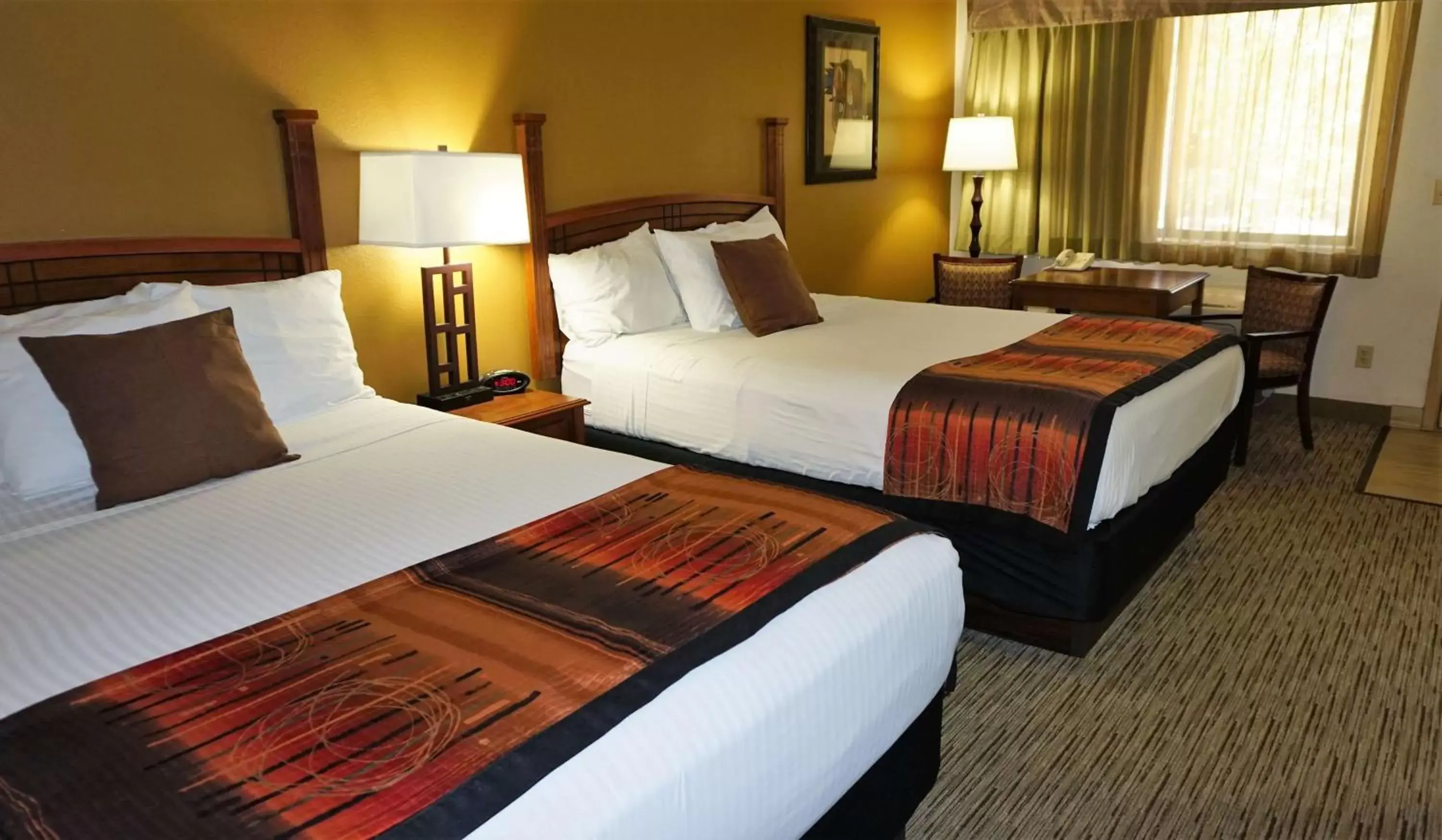 Photo of the whole room, Bed in Best Western Grande River Inn & Suites