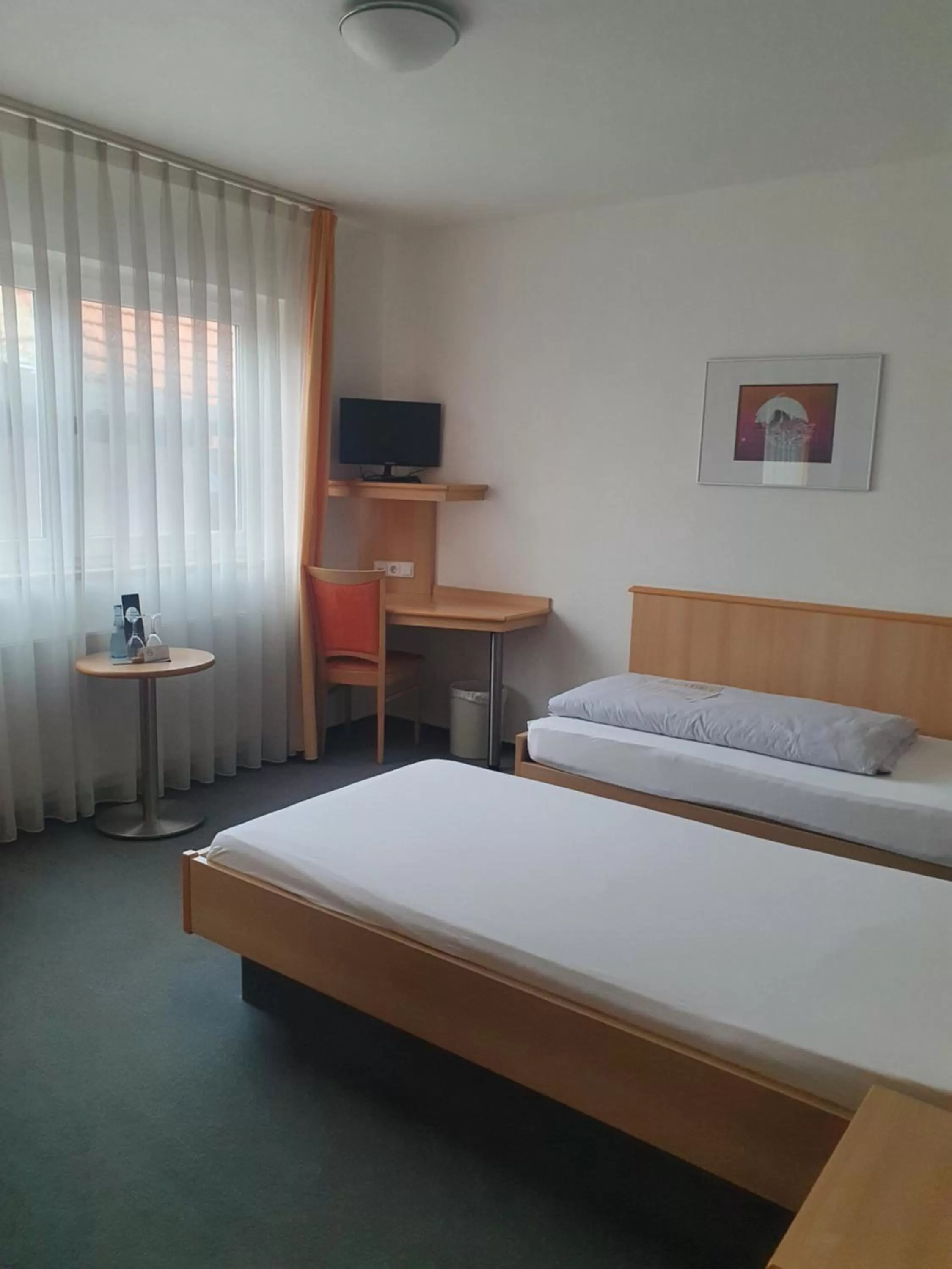 Photo of the whole room, Bed in Hotel-Gasthof zum Ritter