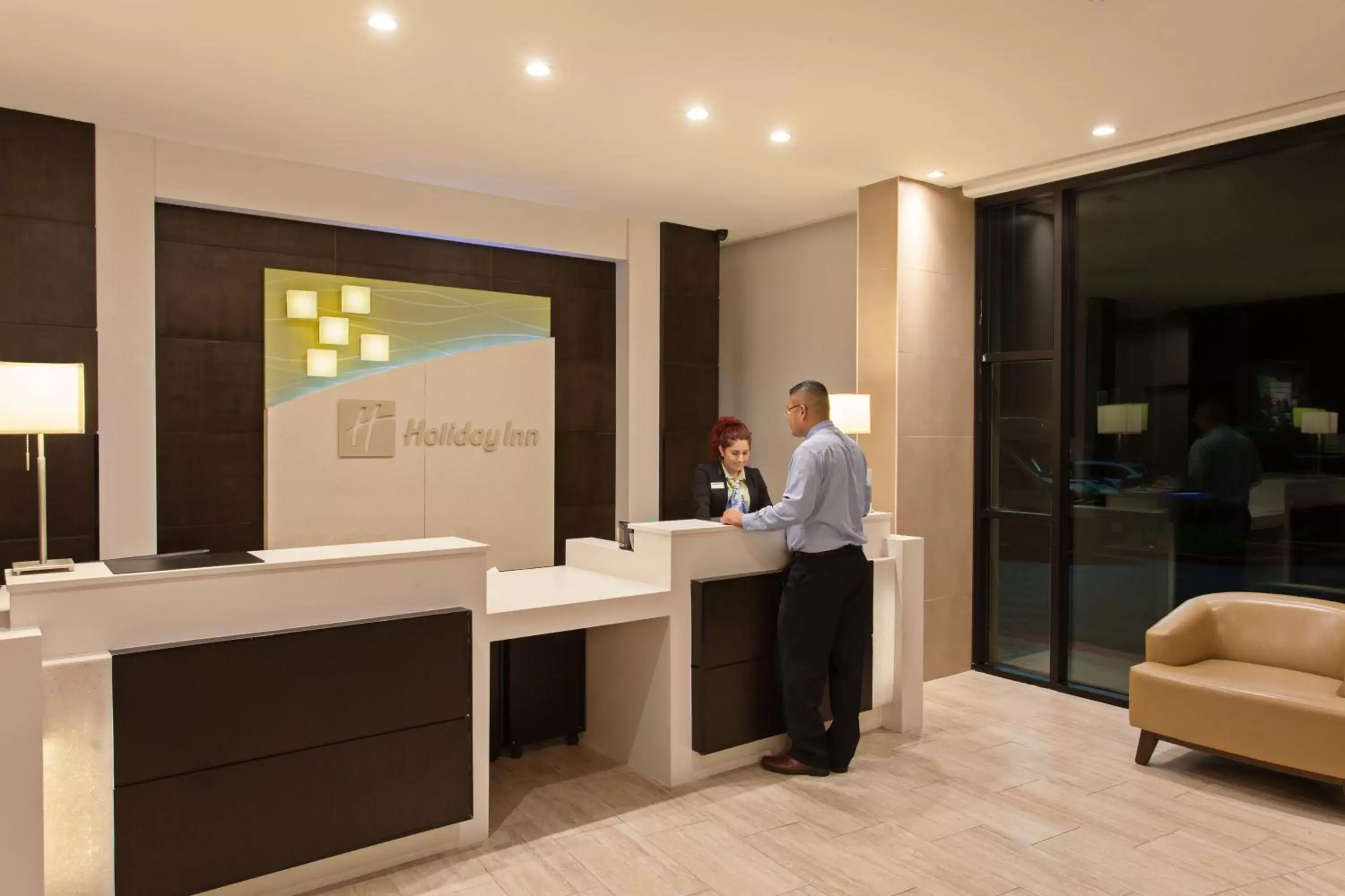 Property building, Lobby/Reception in Holiday Inn Long Beach - Airport, an IHG Hotel