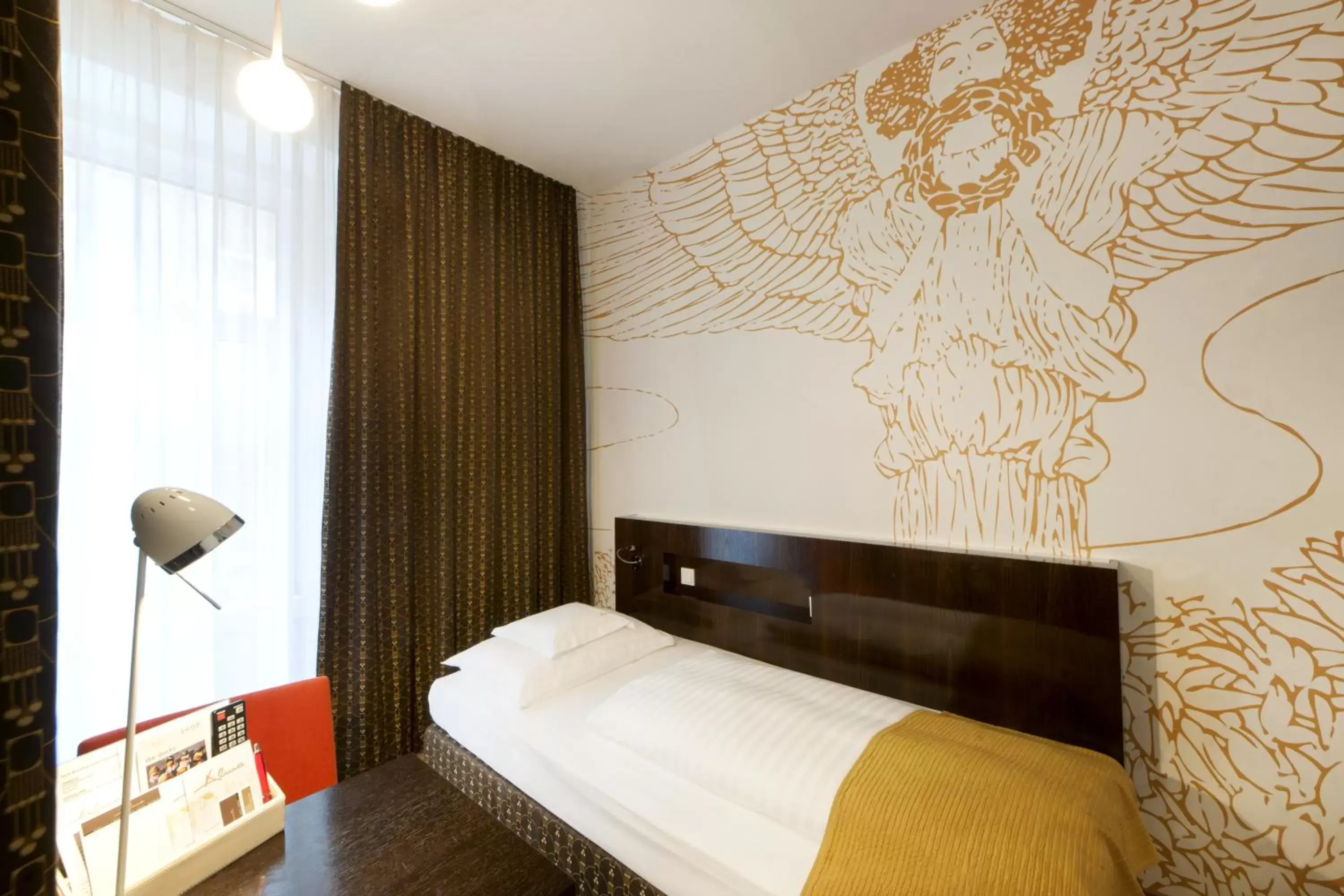 Bedroom, Bed in Alma Boutique-Hotel