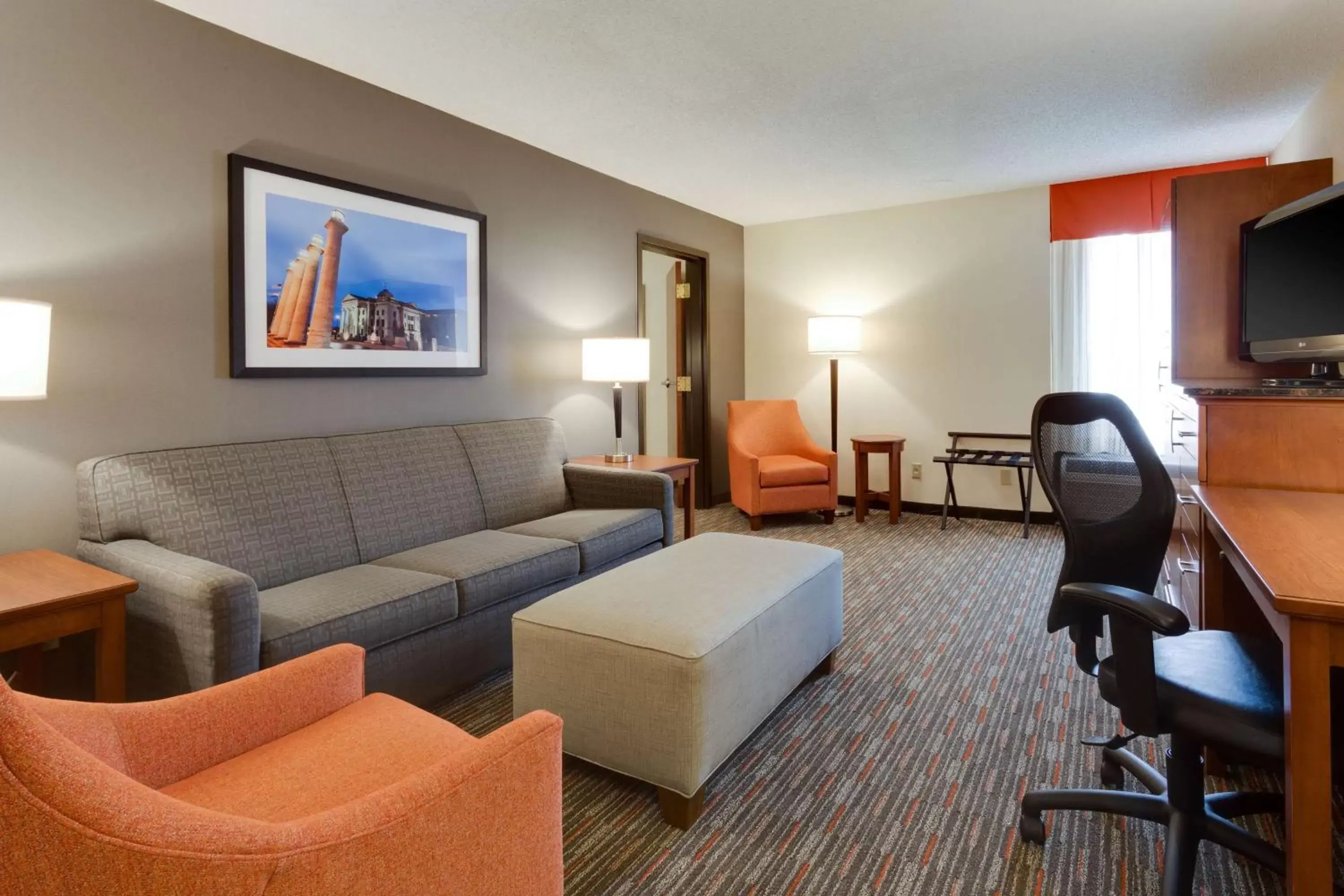 Superior King Suite in Drury Inn & Suites Columbia Stadium Boulevard Superior King Suite in Drury Inn & Suites Columbia Stadium Boulevard