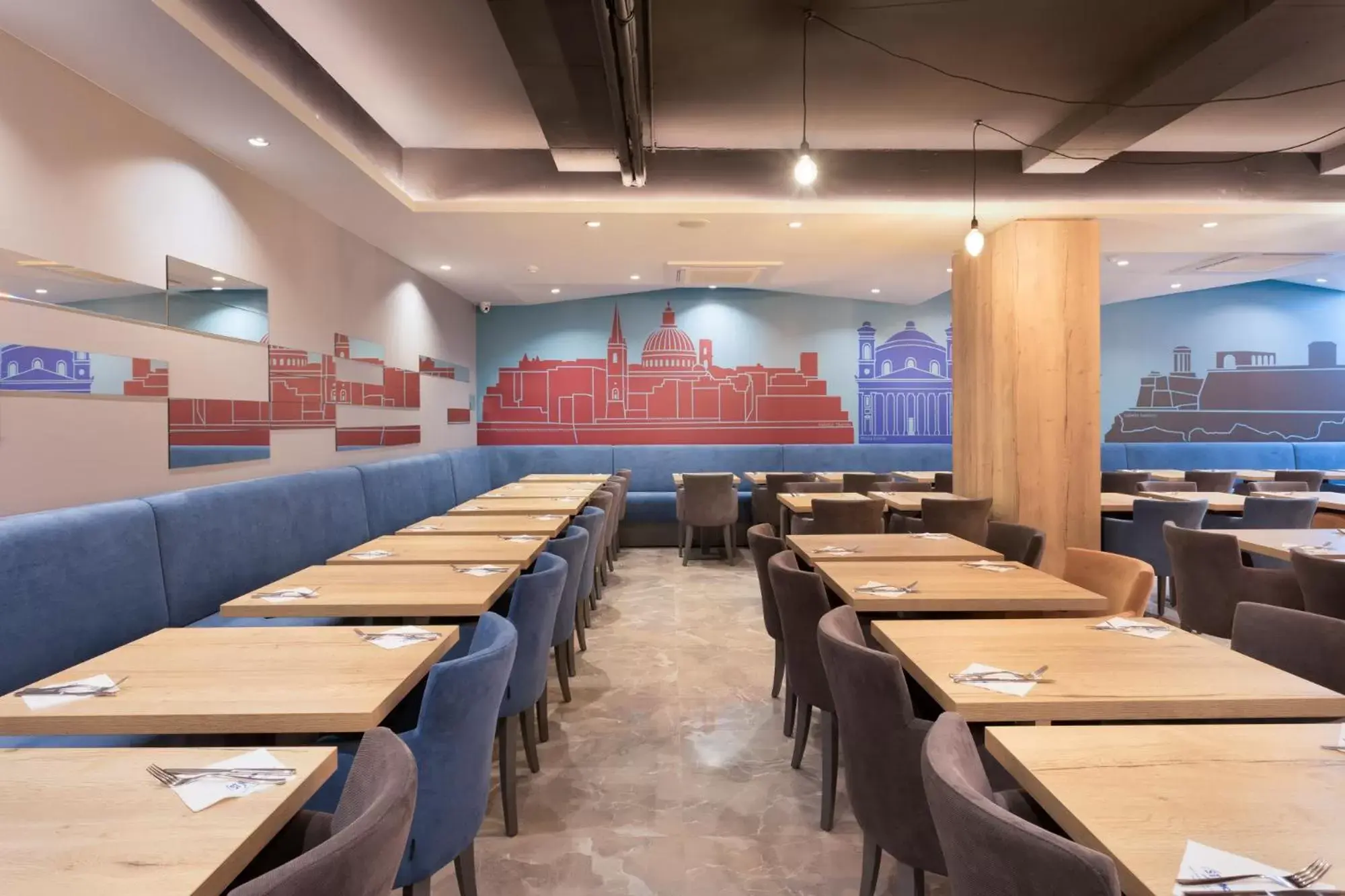 Restaurant/places to eat in Azur Hotel by ST Hotels Restaurant/places to eat in Azur Hotel by ST Hotels