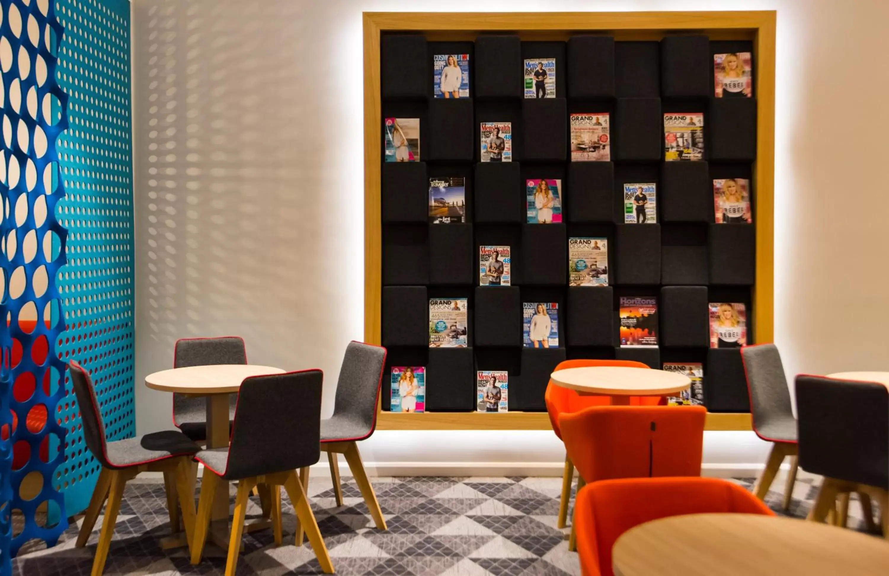 Lobby or reception in Holiday Inn Express Portsmouth – North by IHG Lobby or reception in Holiday Inn Express Portsmouth – North by IHG