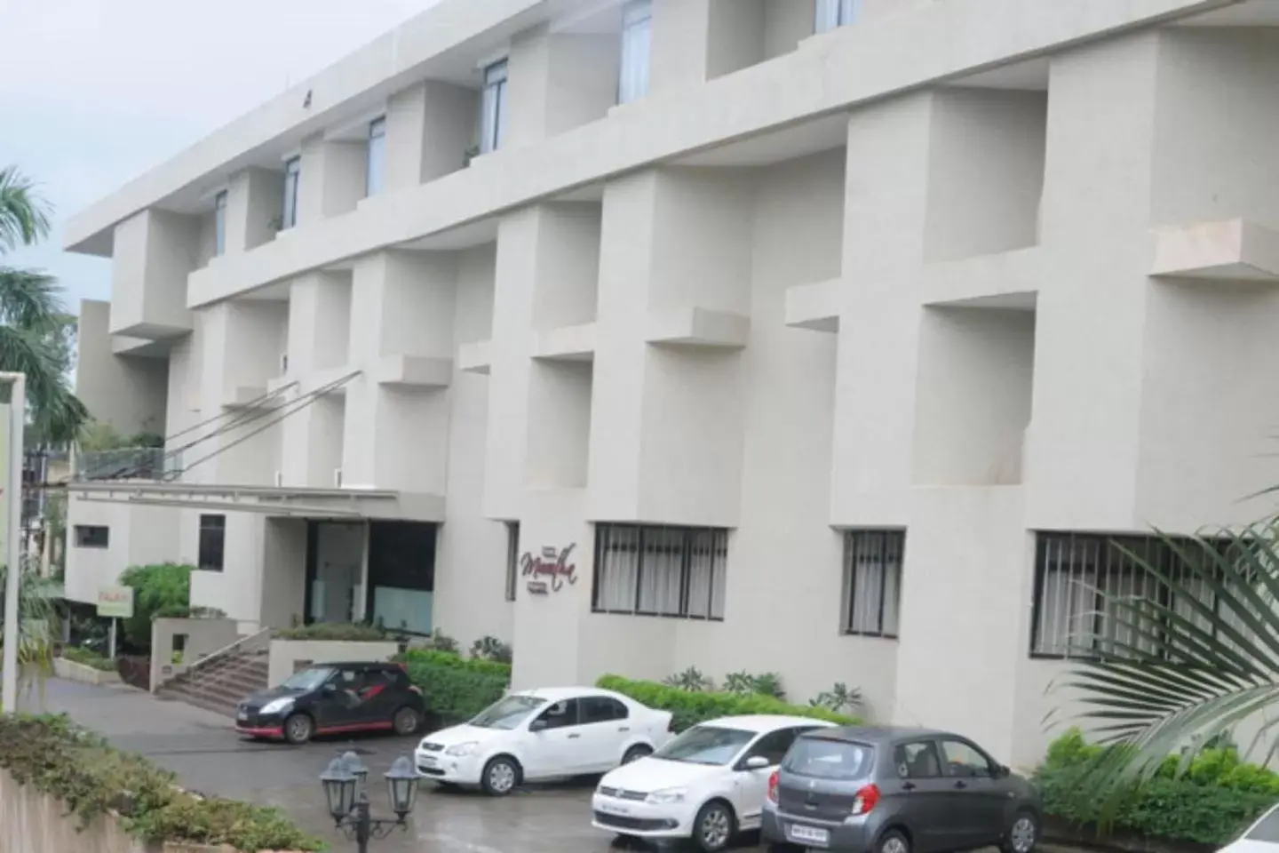 Facade/entrance in Hotel Maratha Regency Facade/entrance in Hotel Maratha Regency