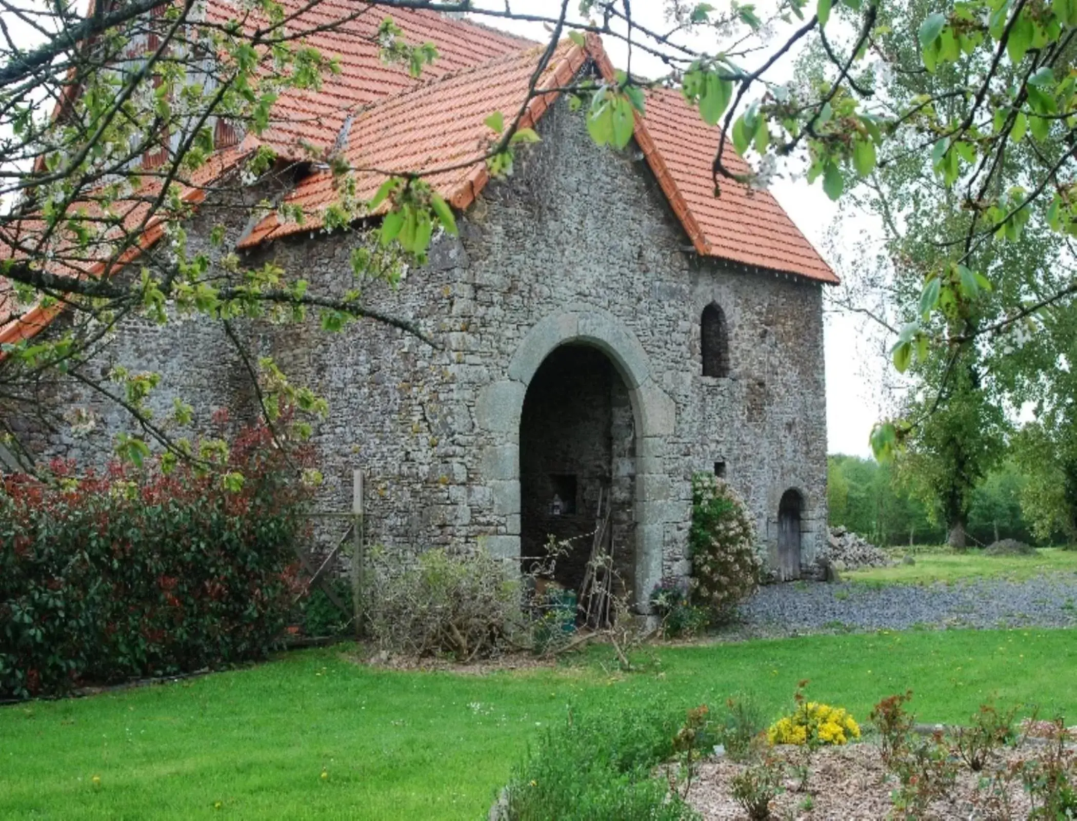 Facade/entrance, Garden in Le Manoir du Butel