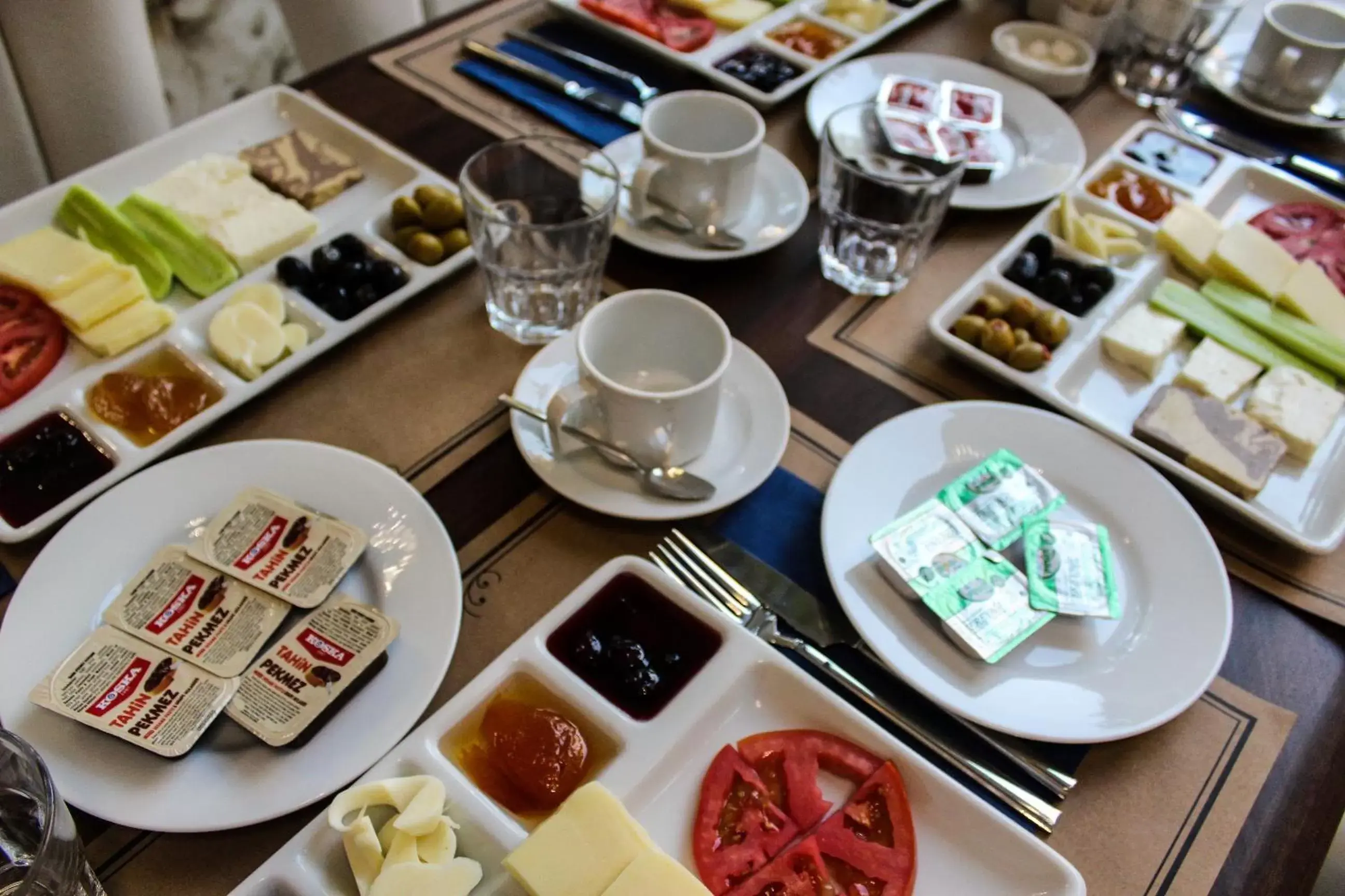 Buffet breakfast, Coffee/Tea Facilities in Grand Bursa Hotel