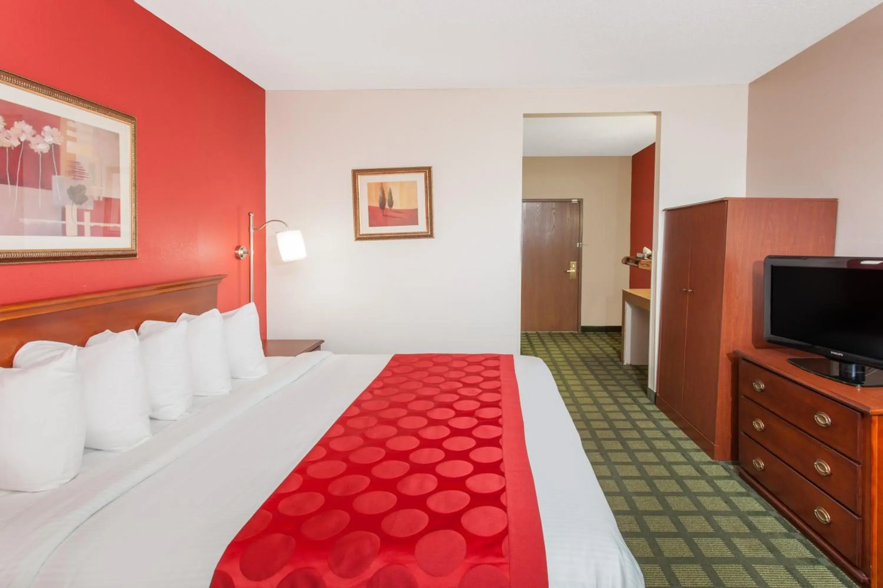 Bed in Ramada Limited Decatur