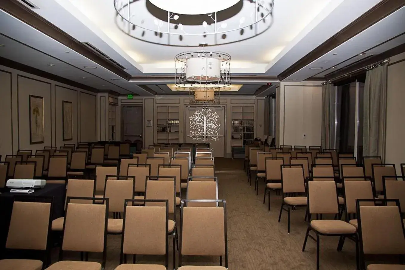 Meeting/conference room in Red Roof Inn & Suites Galloway