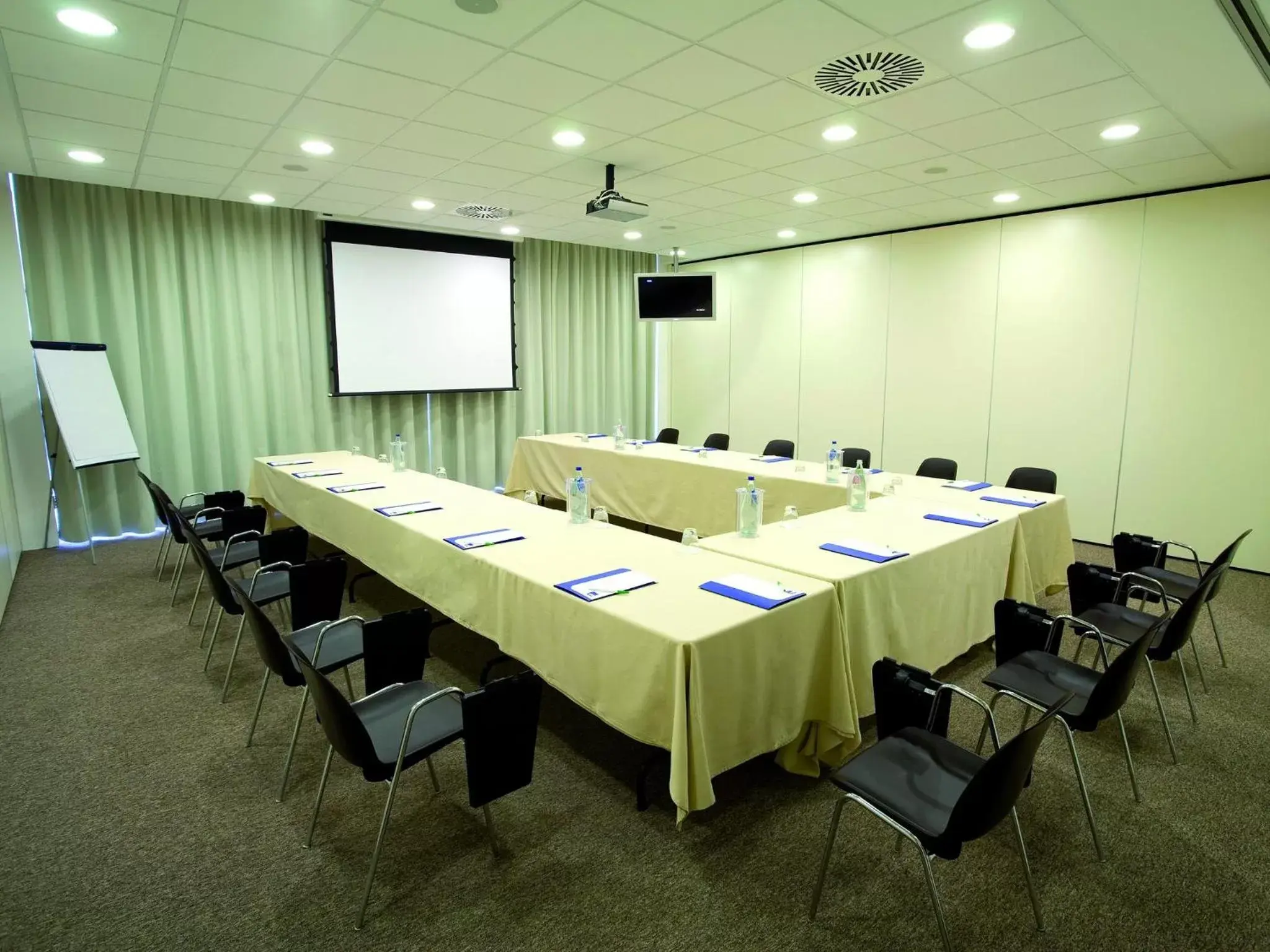 Meeting/conference room in Hotel Cube
