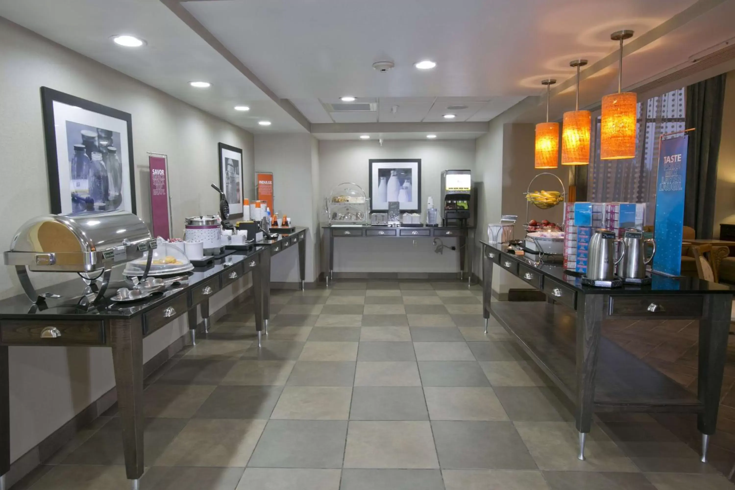 Restaurant/places to eat in Hampton Inn & Suites Wiggins Restaurant/places to eat in Hampton Inn & Suites Wiggins