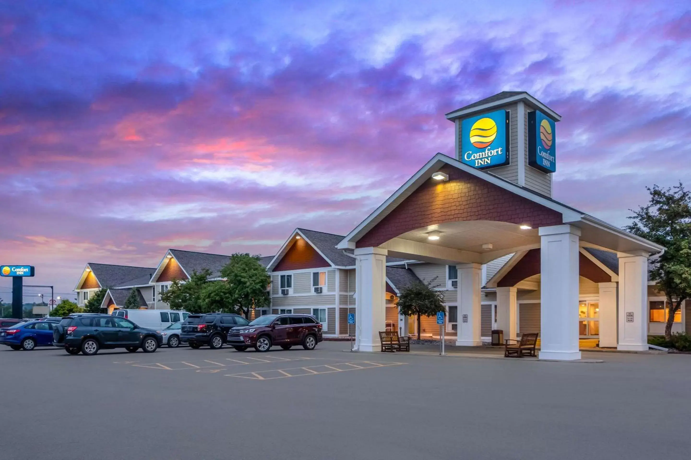 Property Building in Comfort Inn Iron Mountain