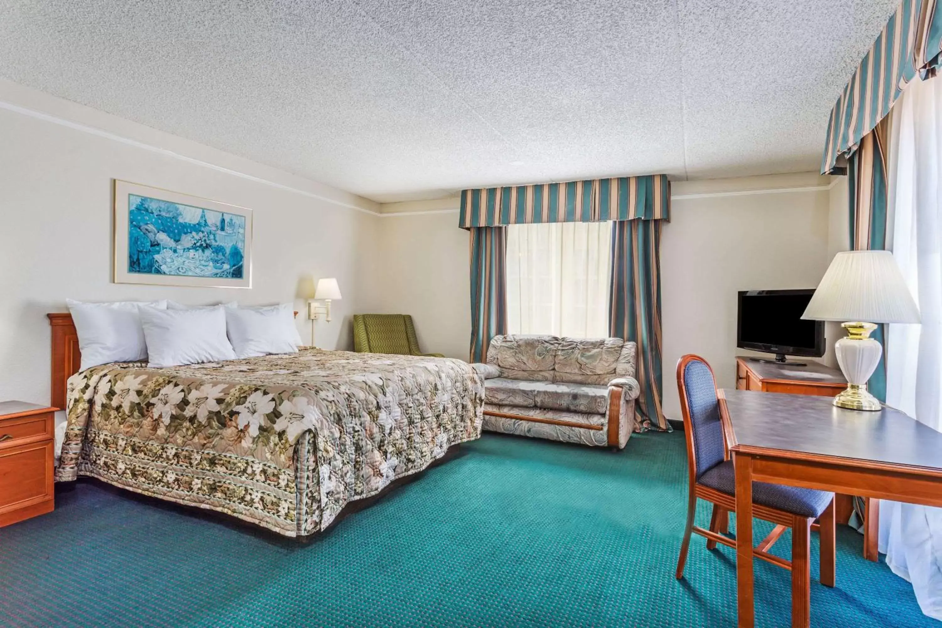 Photo of the whole room in Days Inn by Wyndham Richmond/South