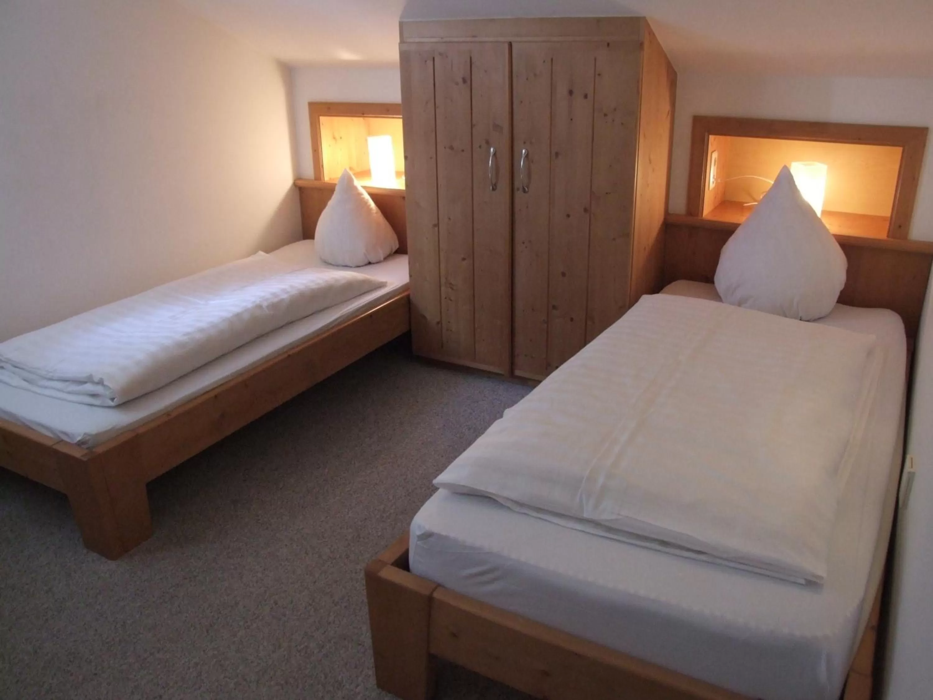 Bedroom, Bed in Haus Irmgard by Châtel Reizen