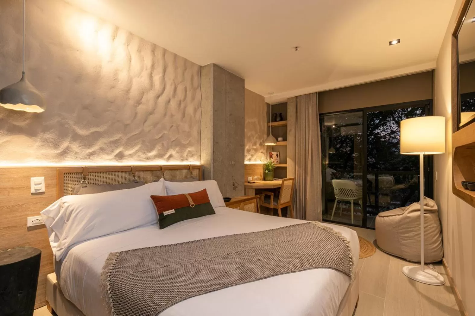 Photo of the whole room, Bed in Landmark Hotel