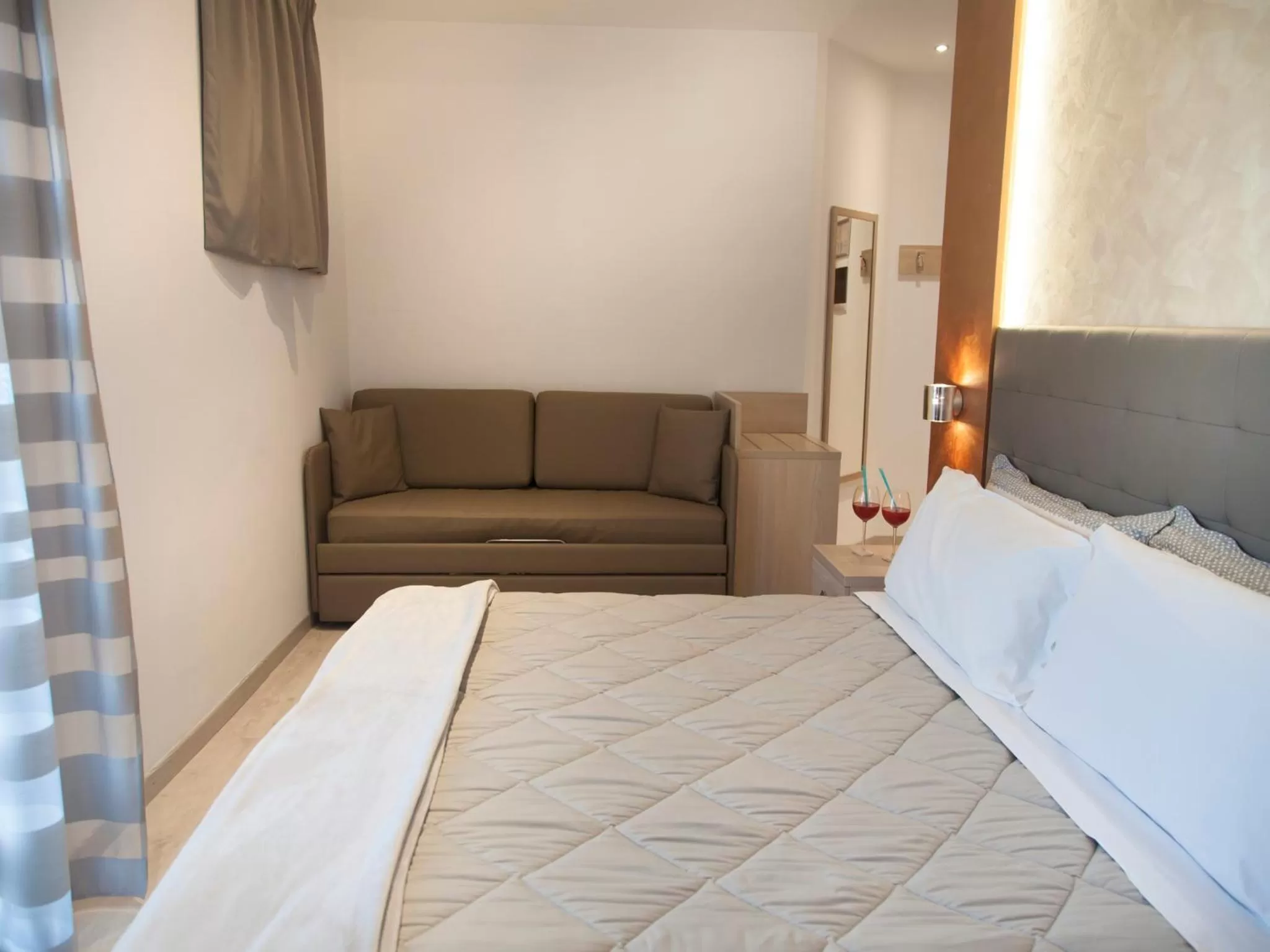 Photo of the whole room, Bed in Hotel Gabbiano