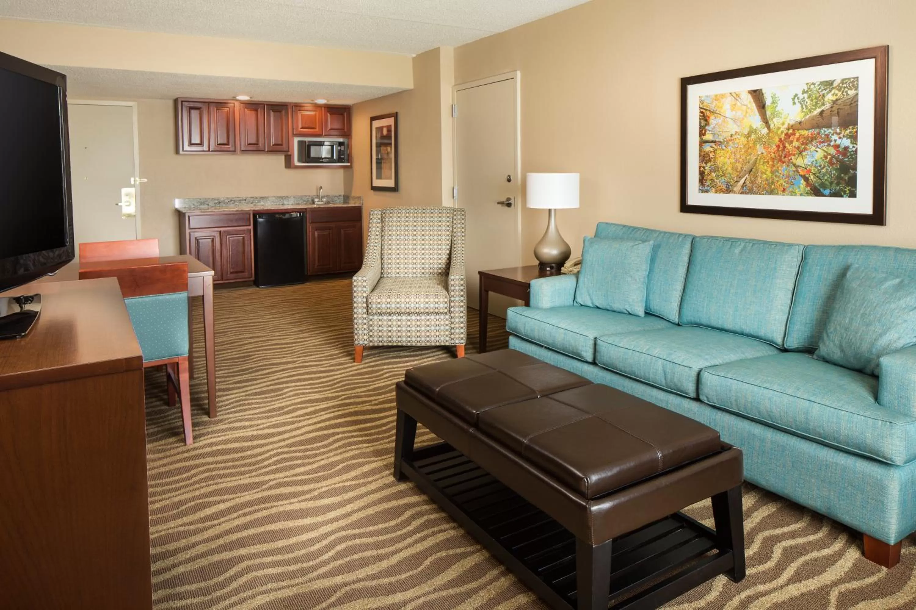 Photo of the whole room in Holiday Inn Hotel & Suites Overland Park-West by IHG