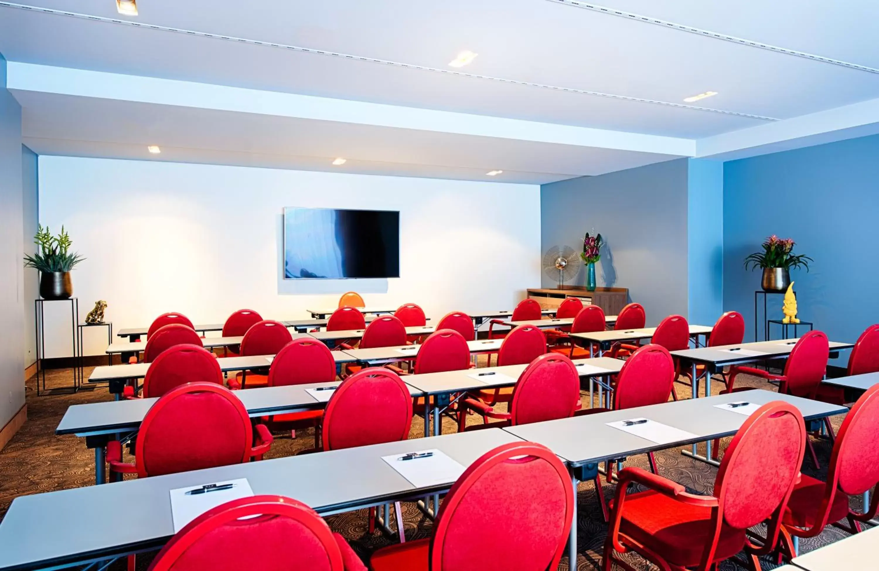 Meeting/conference room in NYX Hotel Mannheim by Leonardo Hotels