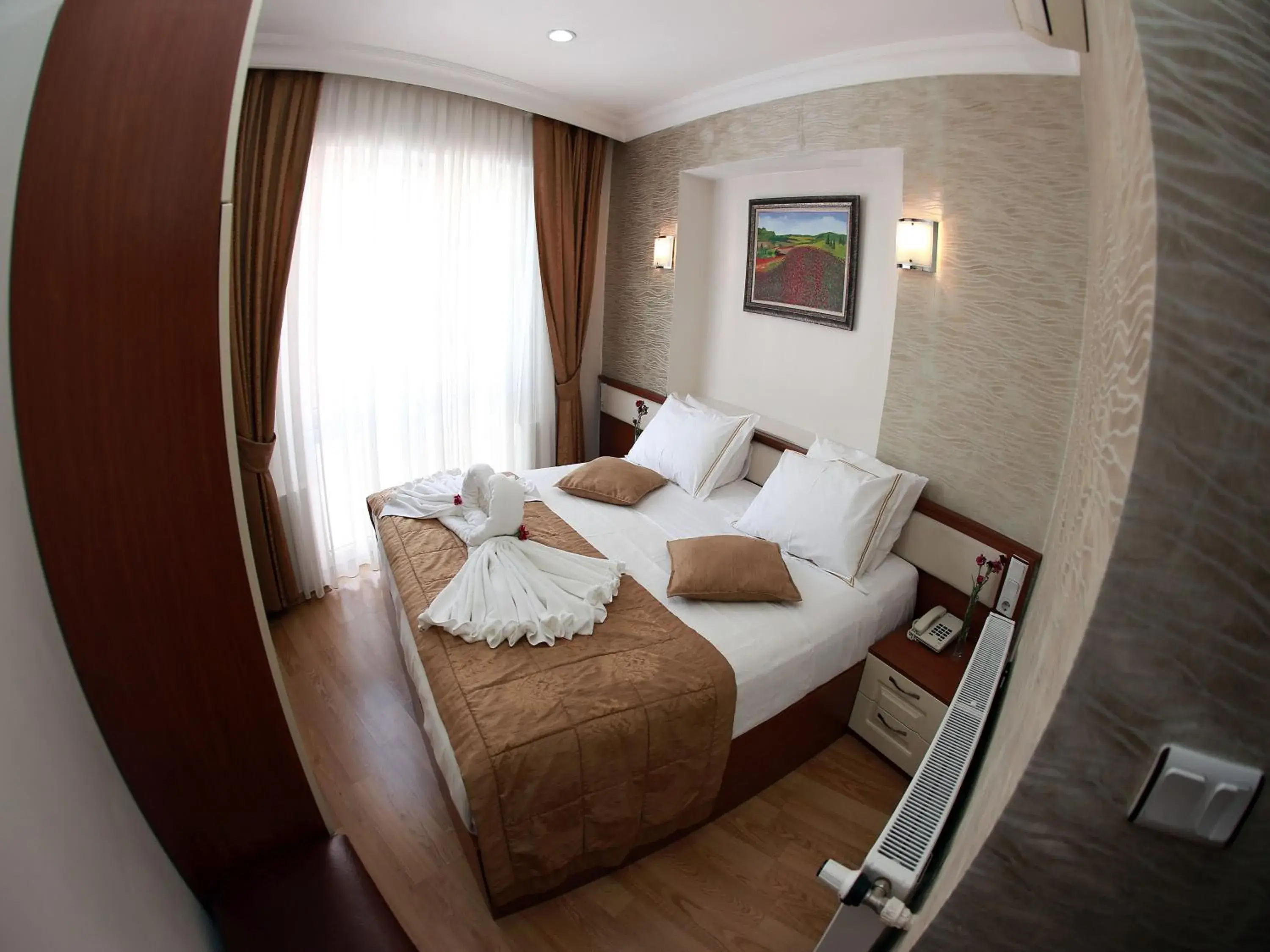 Photo of the whole room, Bed in Arife Sultan Hotel