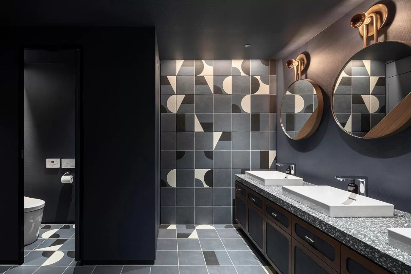 Bathroom in The LIVELY FUKUOKA HAKATA