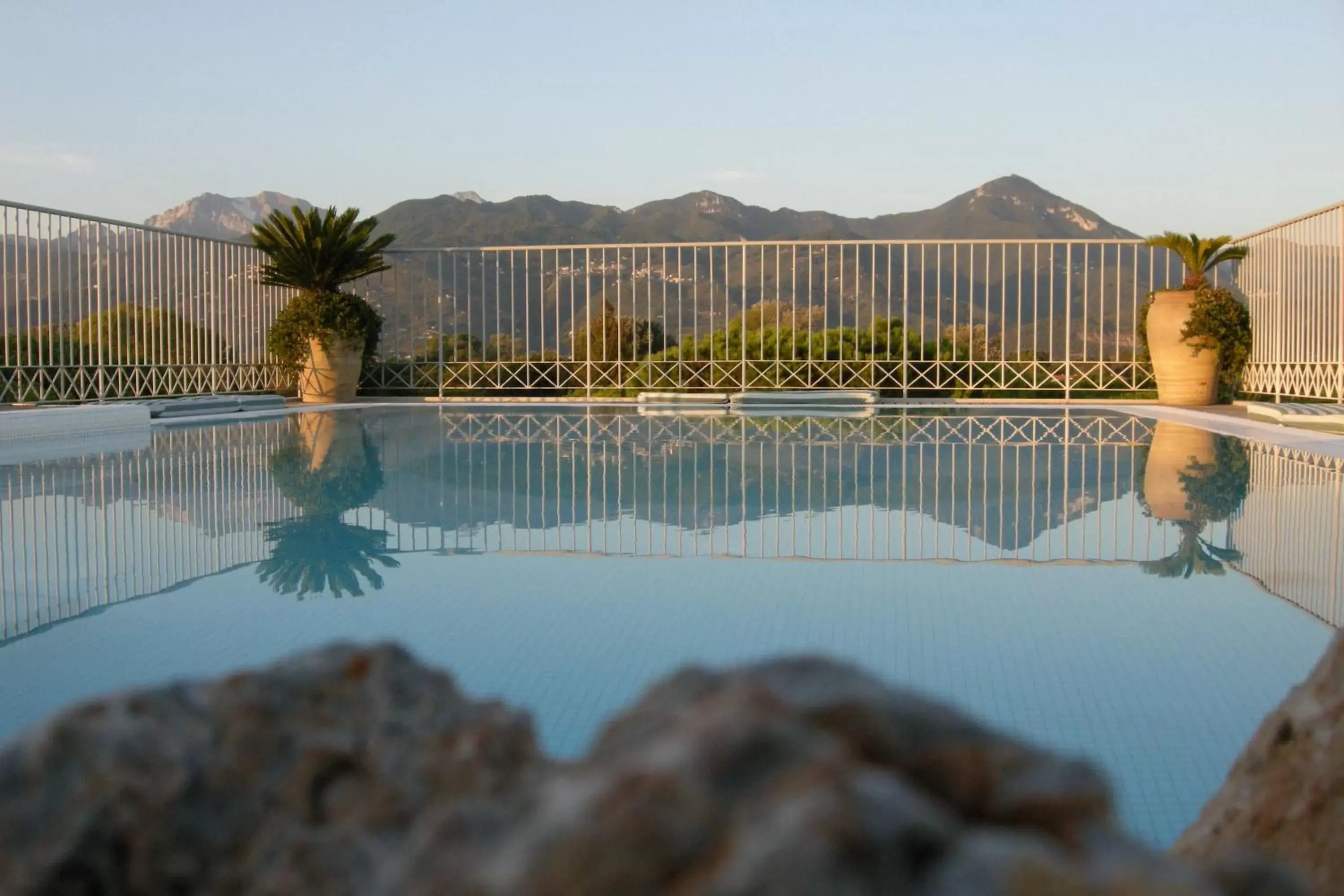 Swimming Pool in Verdeluna ApartHotel