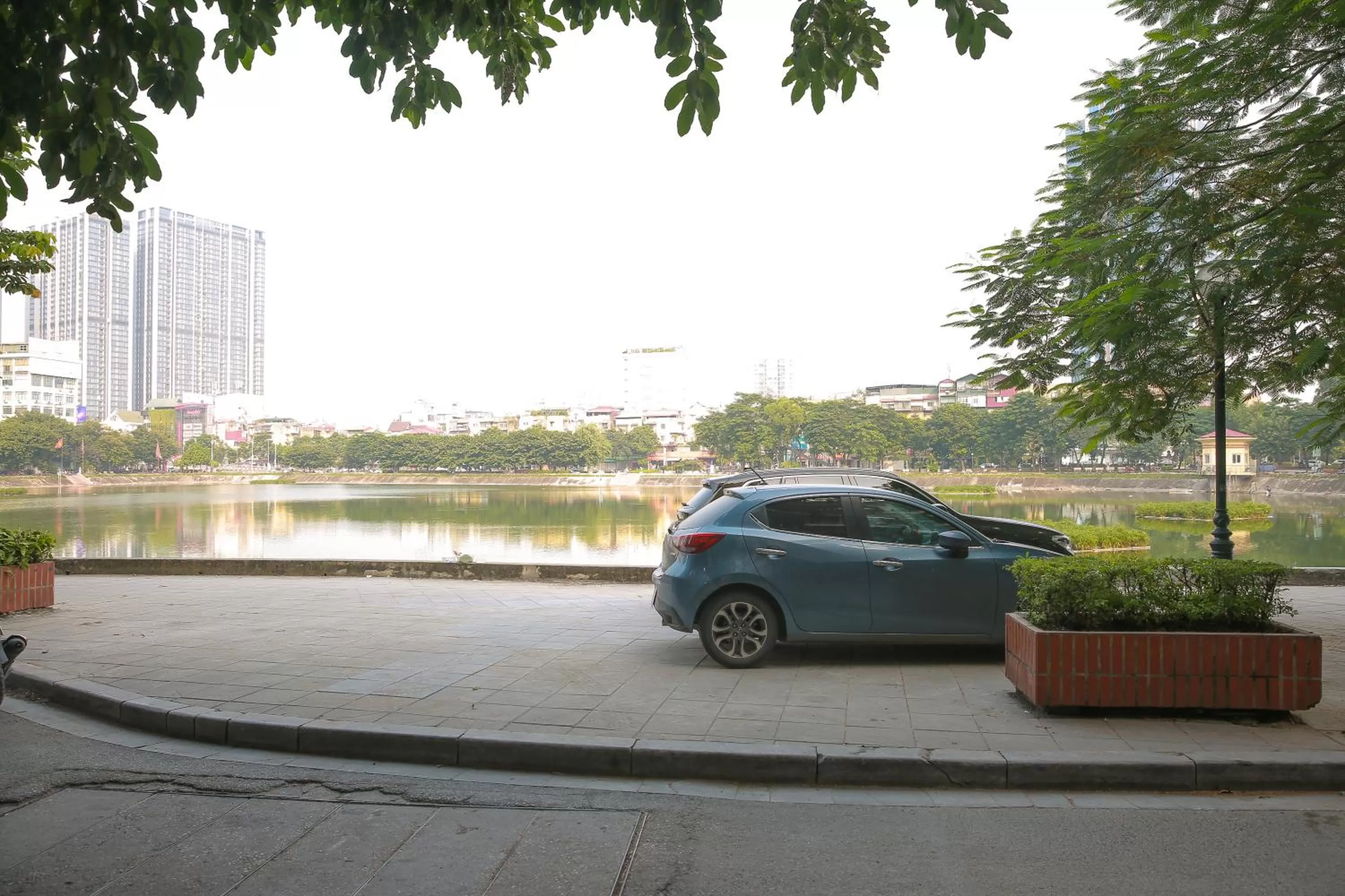 Neighbourhood in Royal Hotel