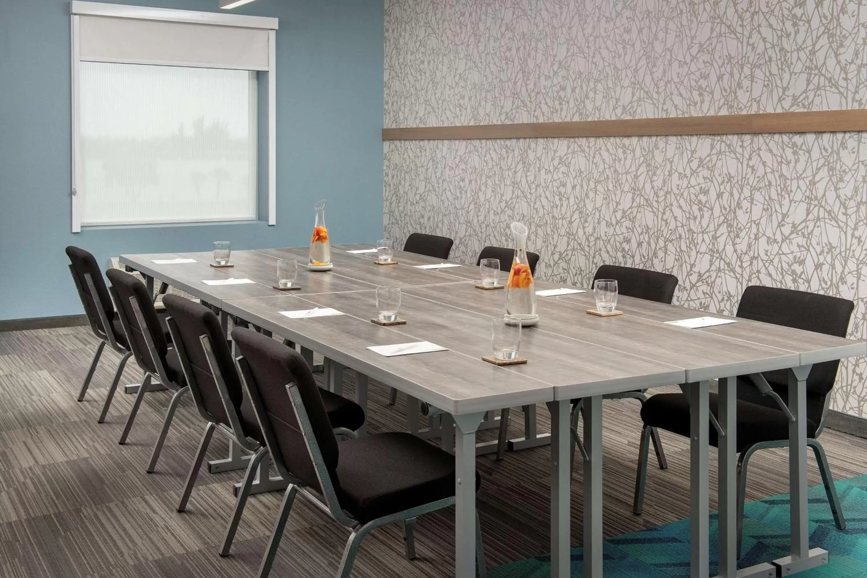 Meeting/conference room in Home2 Suites By Hilton Miami Doral West Airport, Fl