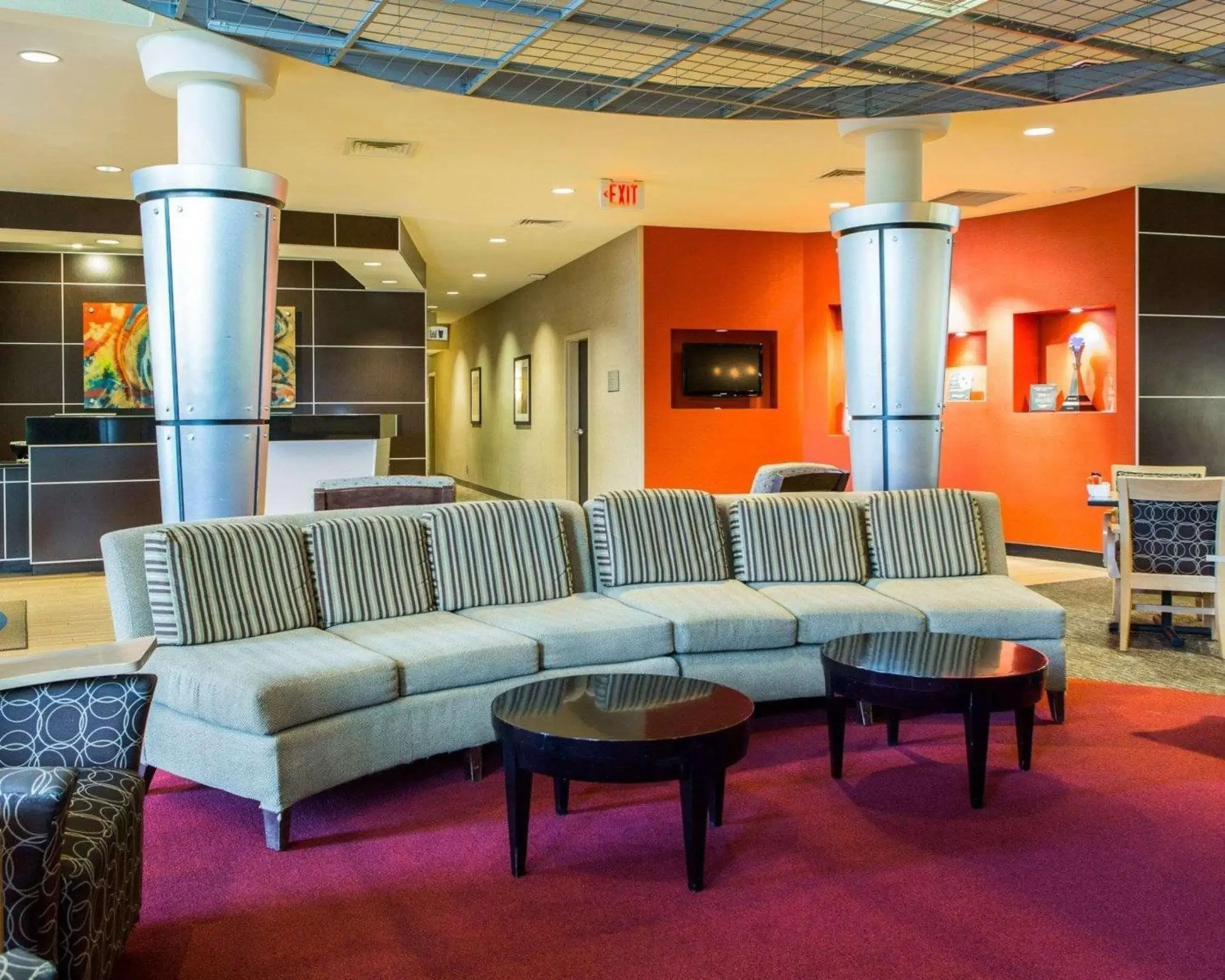 Lobby or reception, Seating Area in Cambria Hotel Traverse City
