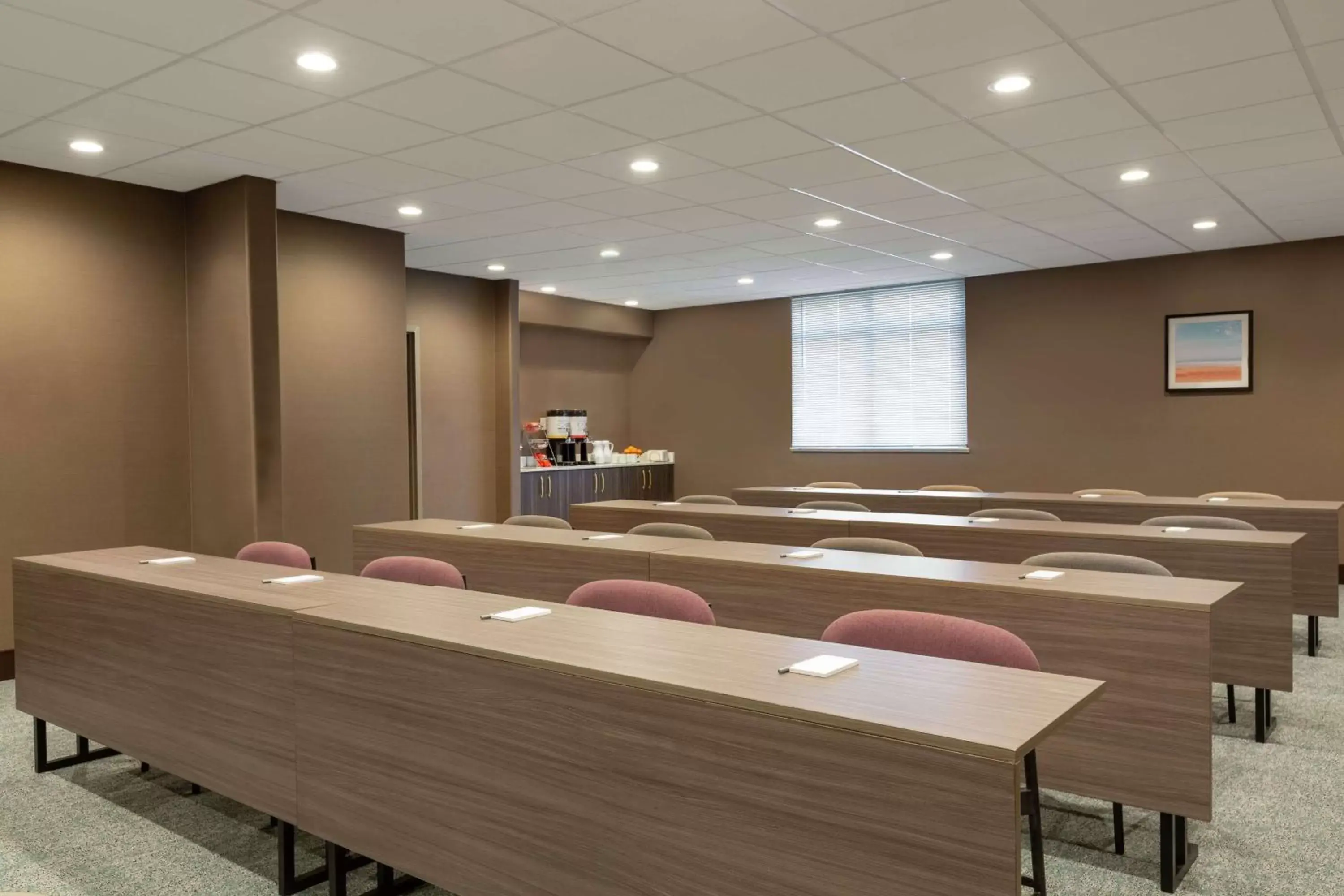 Meeting/conference room in Hampton Inn & Suites Houston-Cypress Station