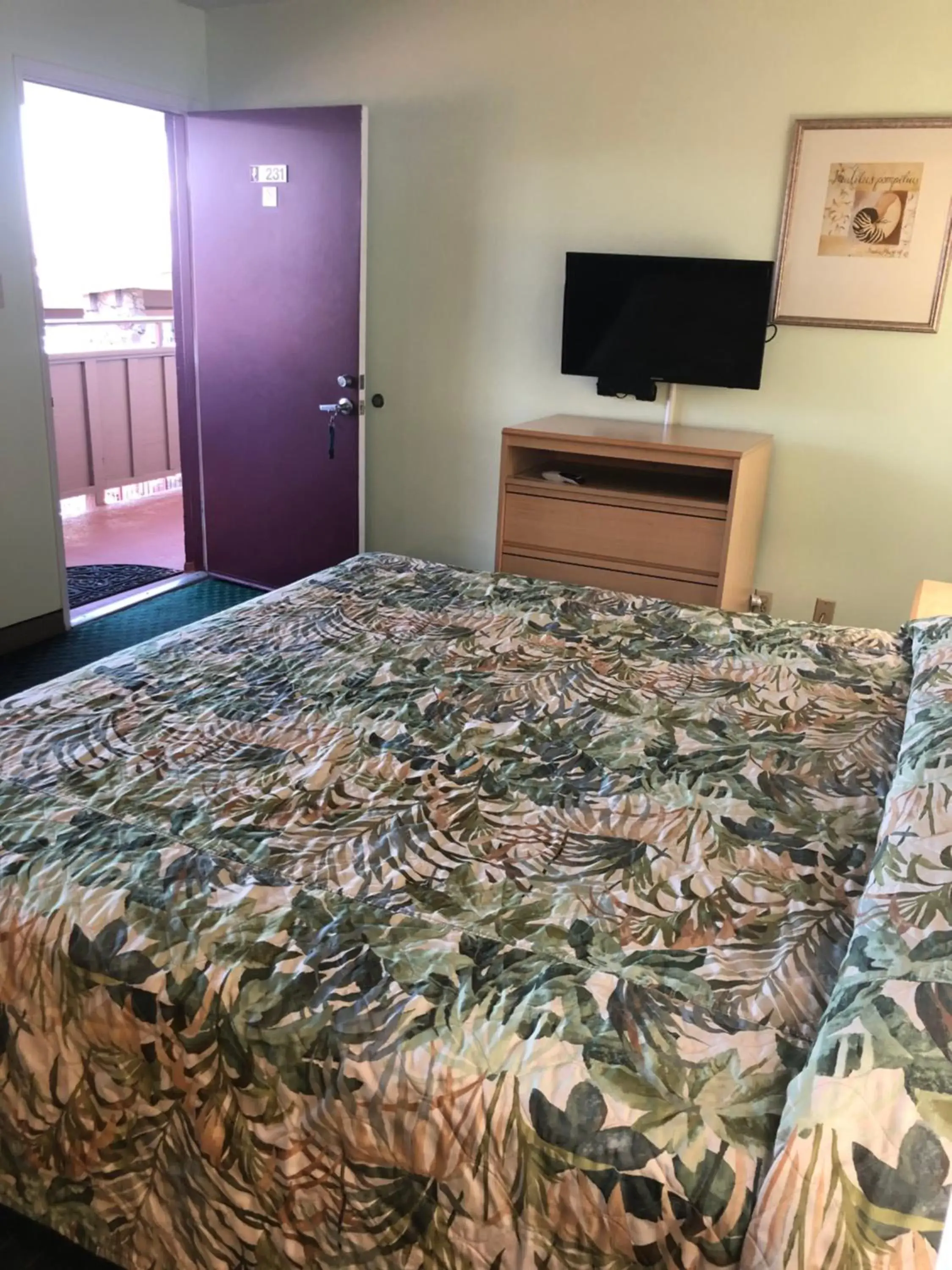 Bedroom, Bed in Seahorse Inn Manhattan Beach - LAX Bedroom, Bed in Seahorse Inn Manhattan Beach - LAX