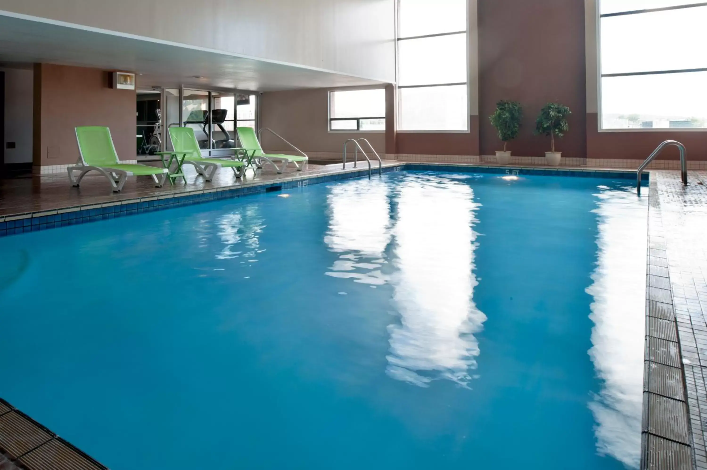 Swimming pool in Ramada Plaza by Wyndham Prince George Swimming pool in Ramada Plaza by Wyndham Prince George