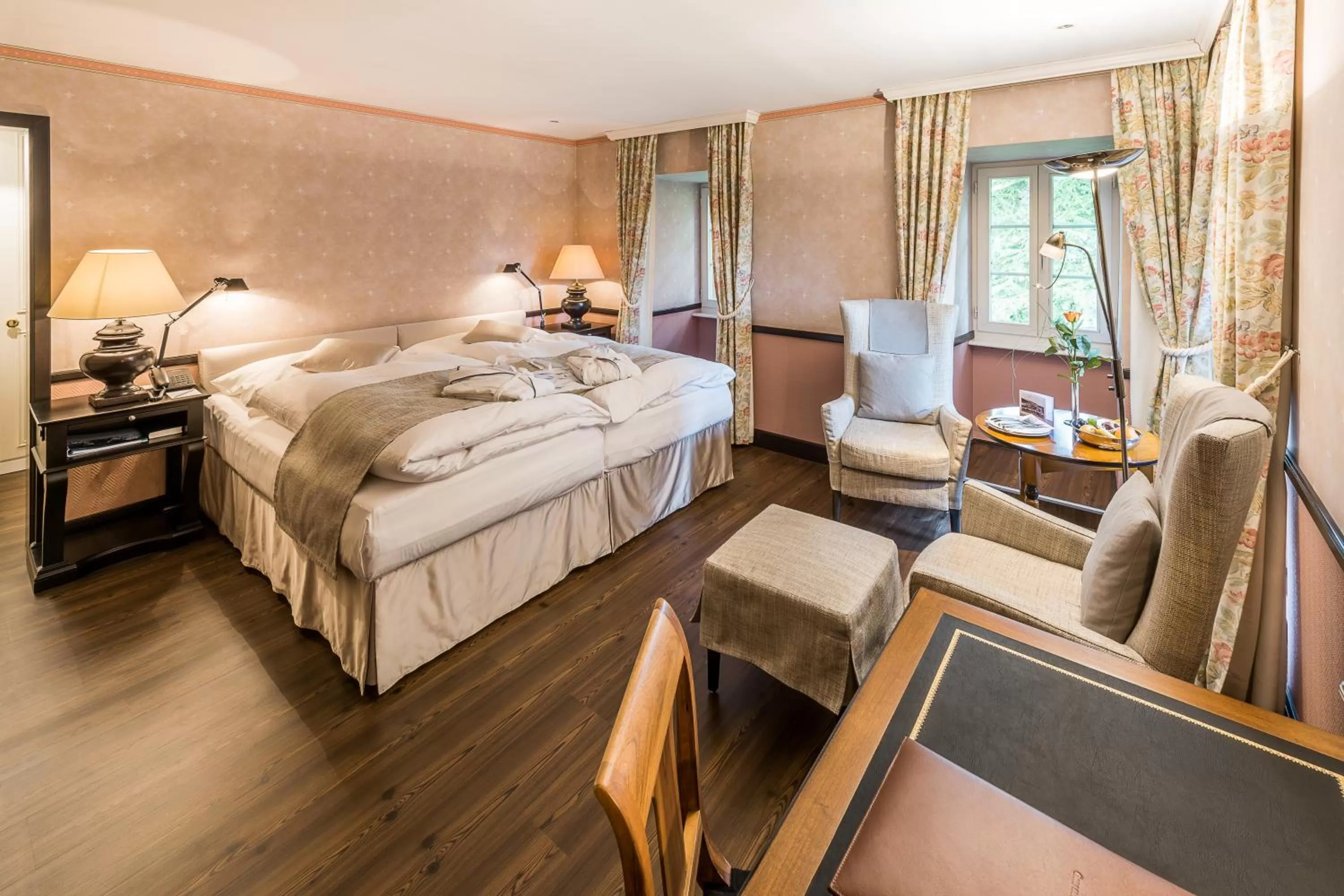 Photo of the whole room, Bed in Kurhotel Im Park