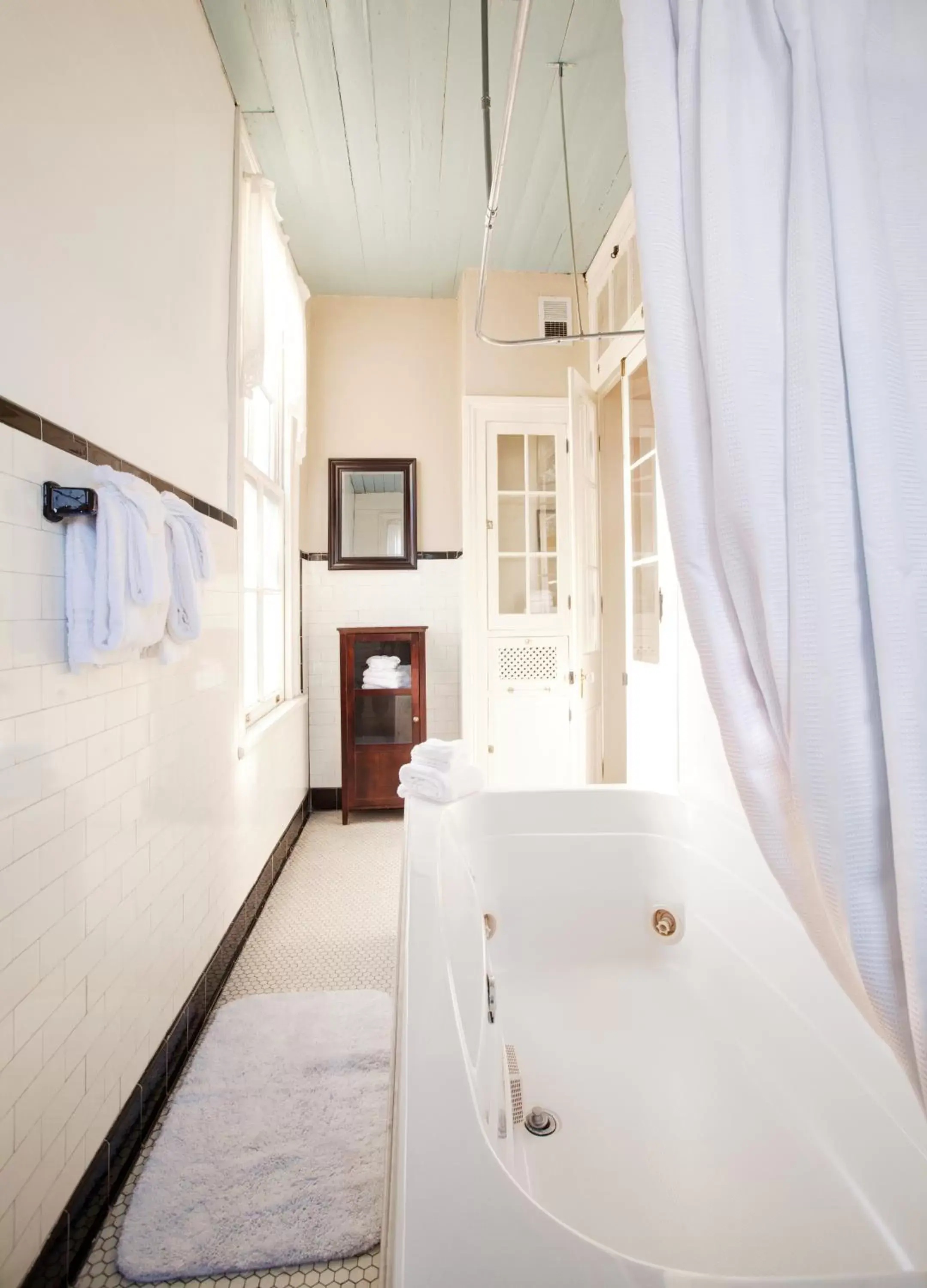 Bathroom in Edgar Degas House Historic Home and Museum